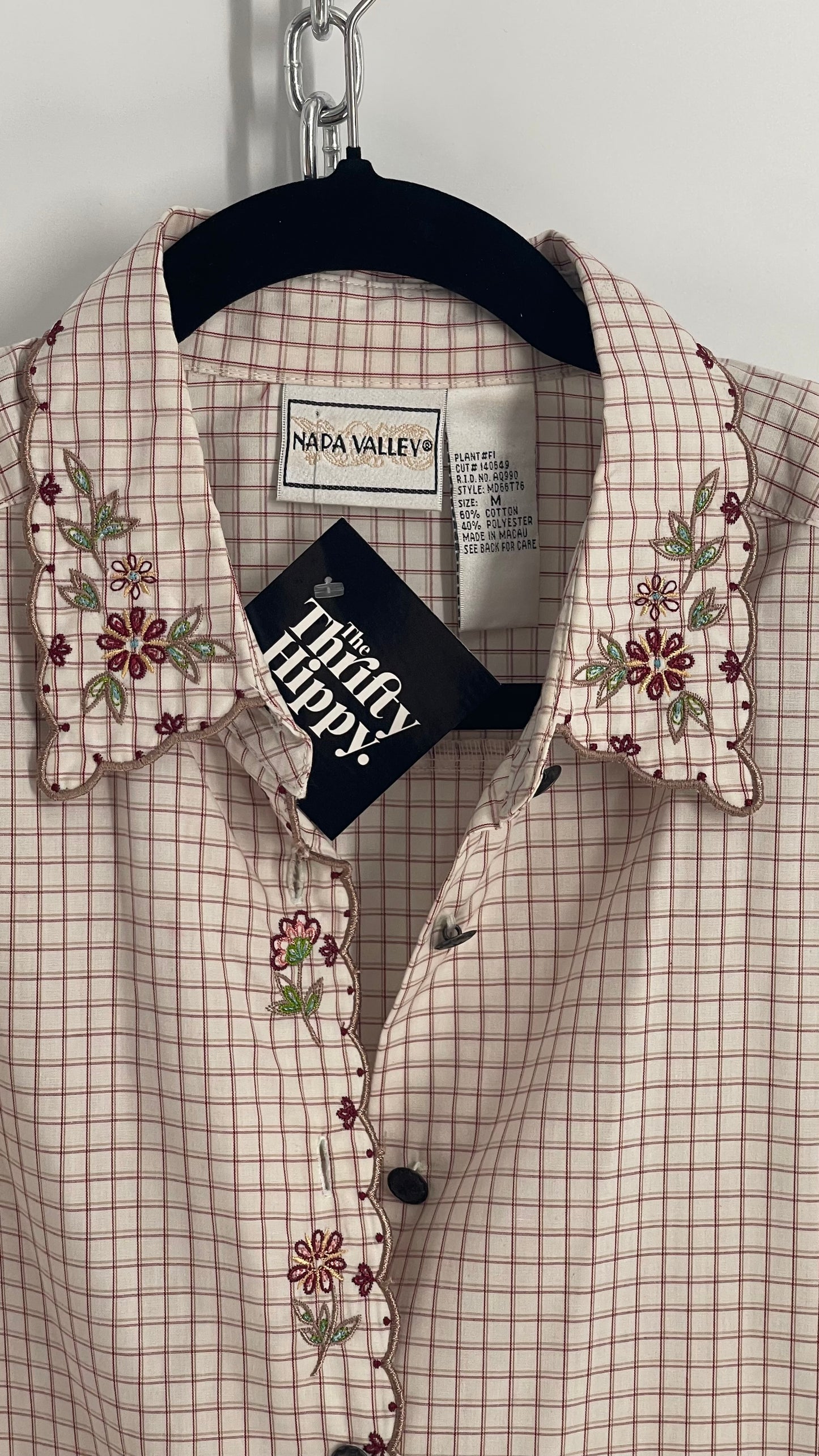 Vintage Nashville Napa Valley Needlepoint Embroidered Button Up (Medium)