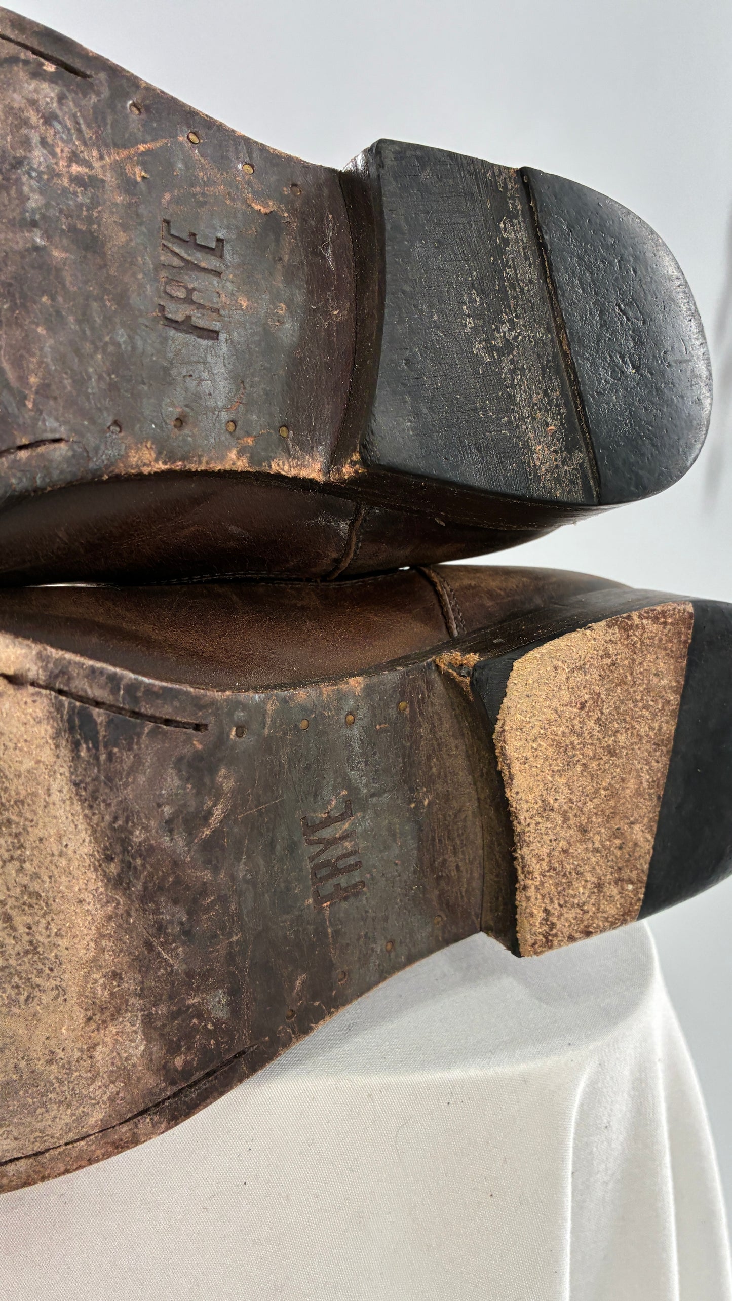 Vintage Distressed FRYE Riding Boots Made in Mexico (8)