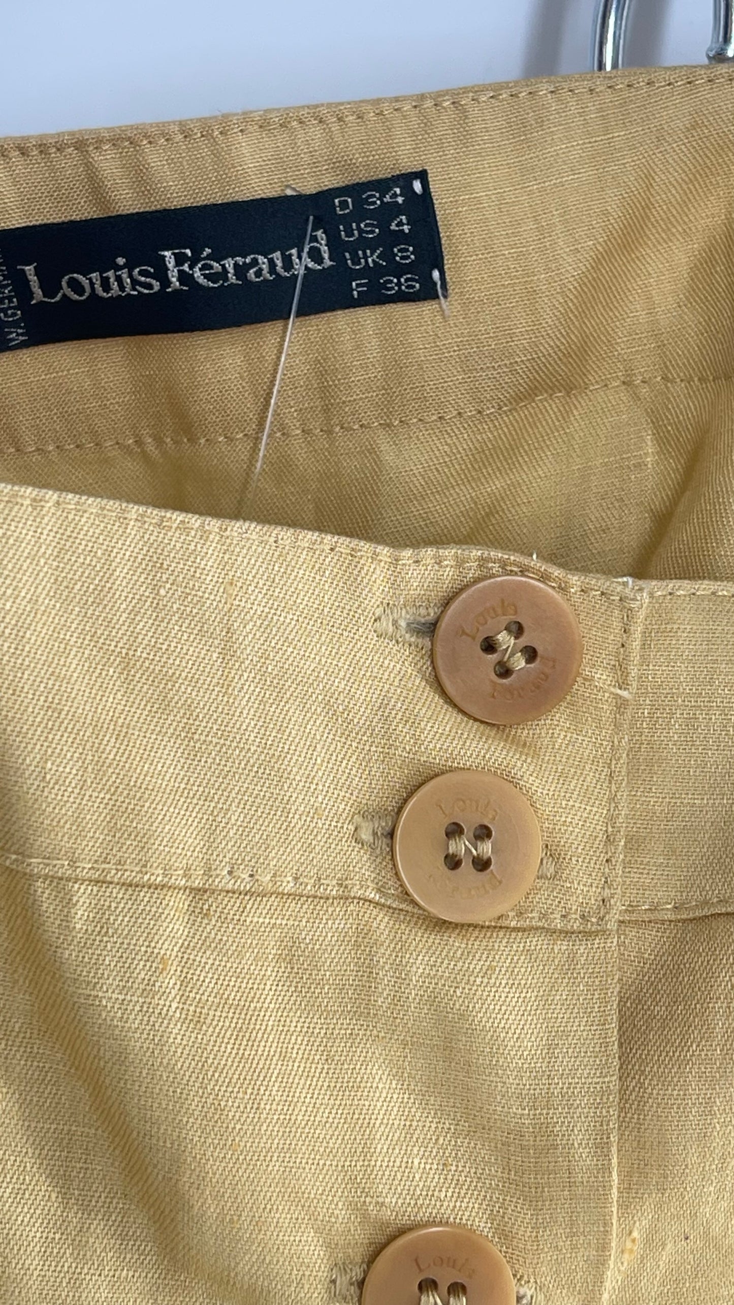 Vintage Louis Feraud 100% Linen Yellow Button Front Sleeveless Blouse and Embossed Buttons(4)