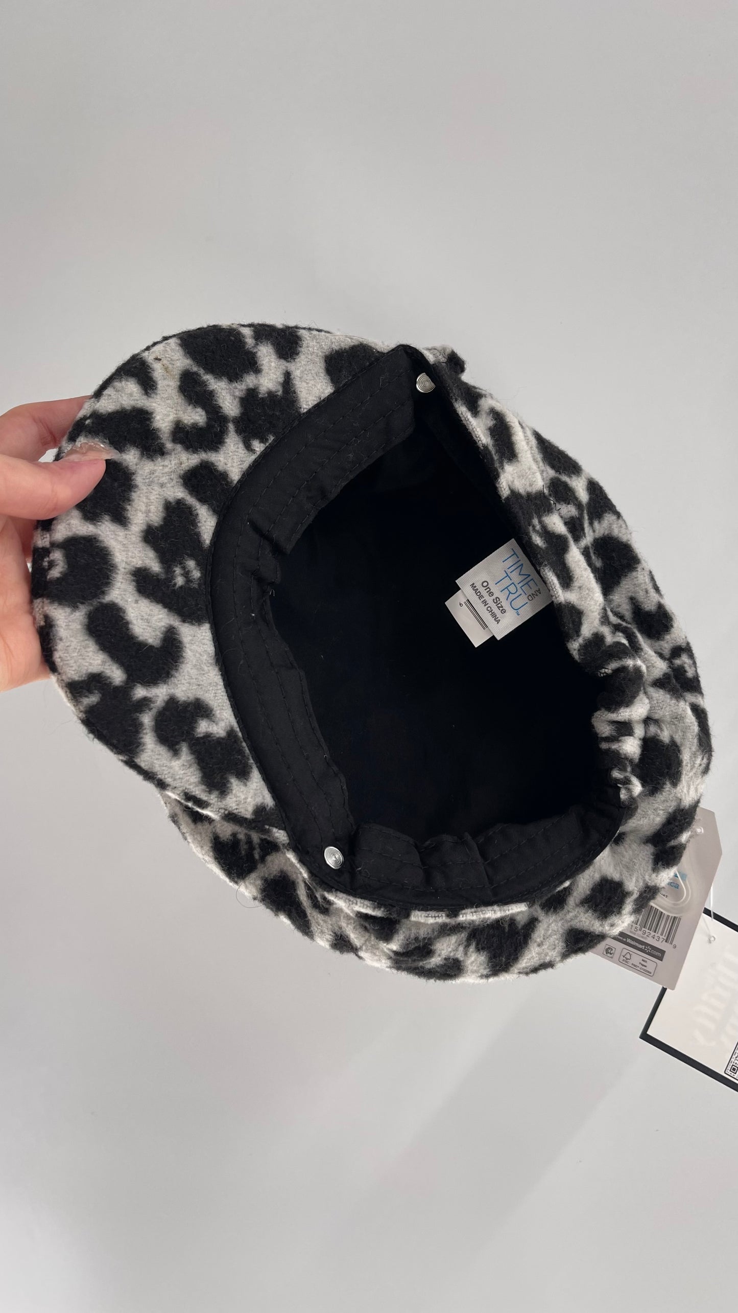 Leopard Paperboy Rocker Cap with Tags Attached