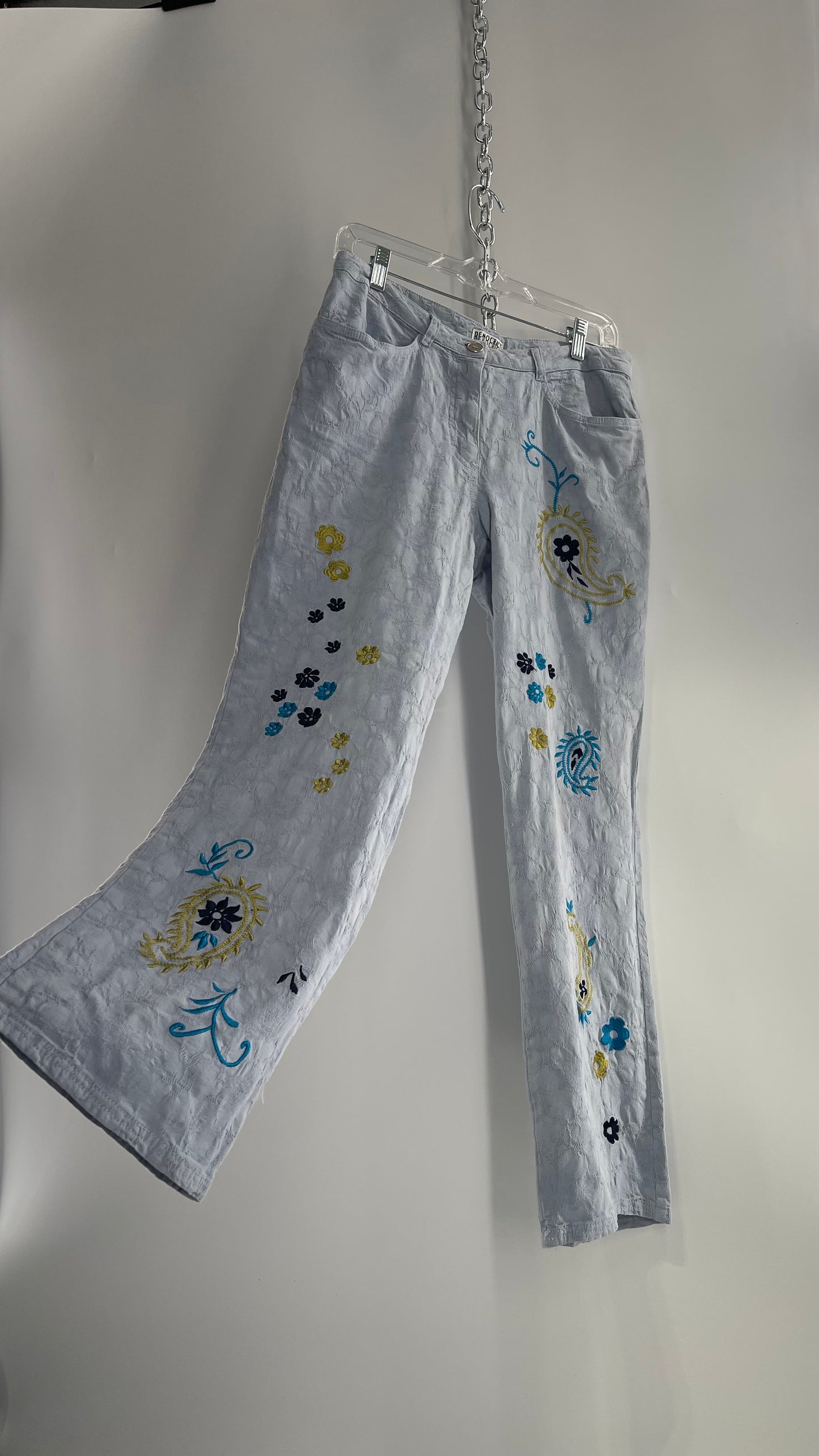 Vintage DEMOCRACY Embroidered, Textured Kickflares (8 Petite)