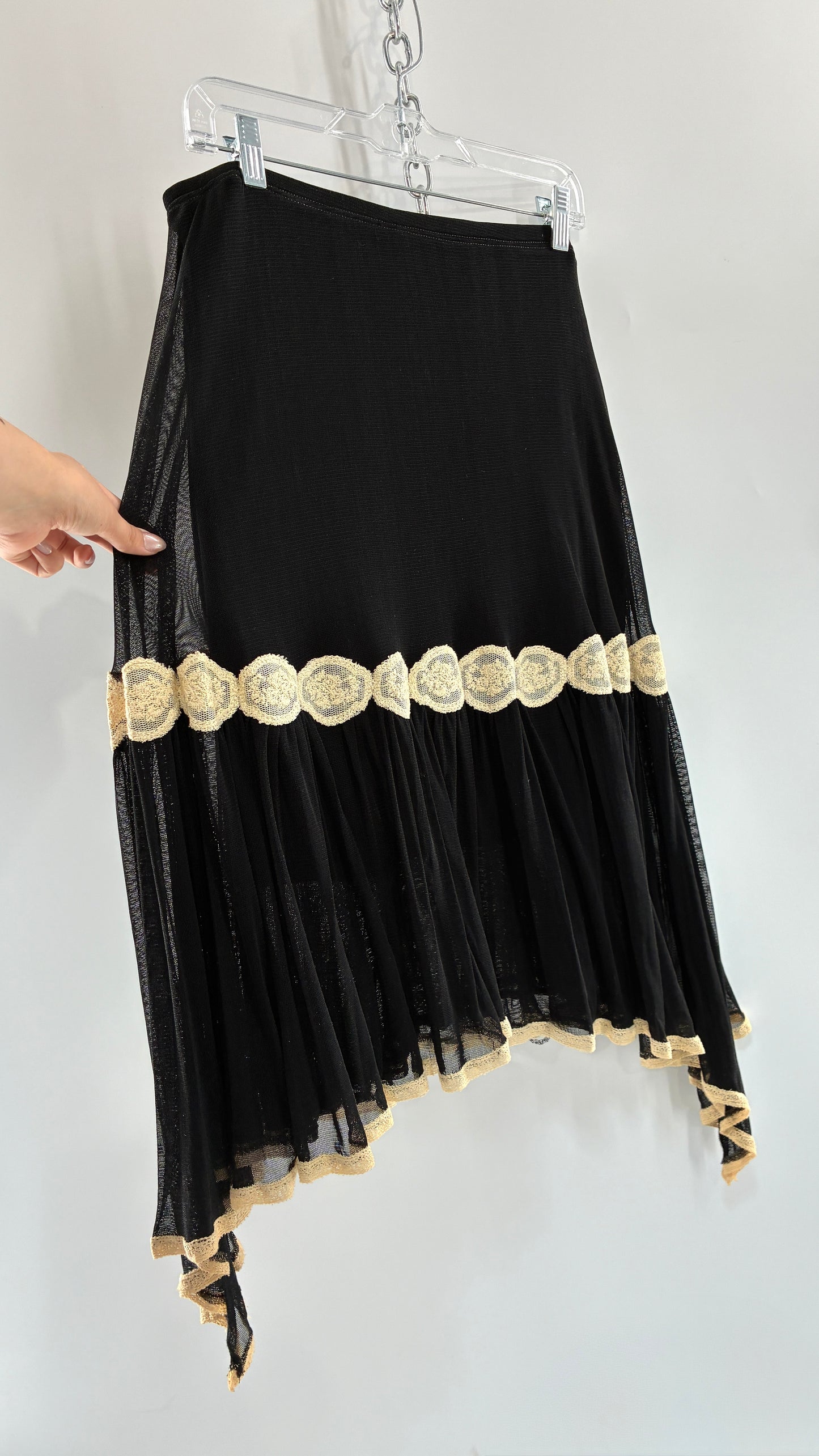 Deadstock MAXSTUDIO 100% Silk Black Skirt with Lace Trim (Small)
