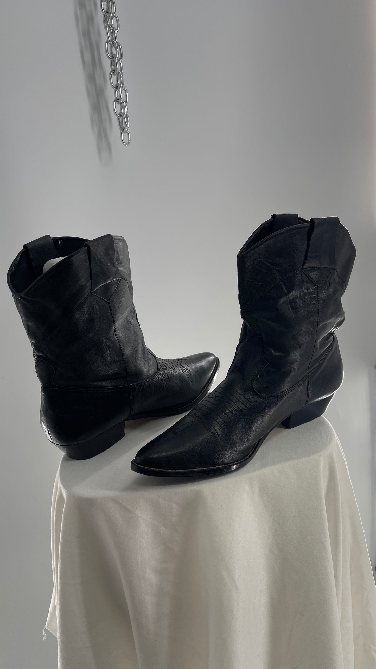 NEW YORK TRANSIT Black Leather Ankle Cowboy Boots (9) Made in Brazil