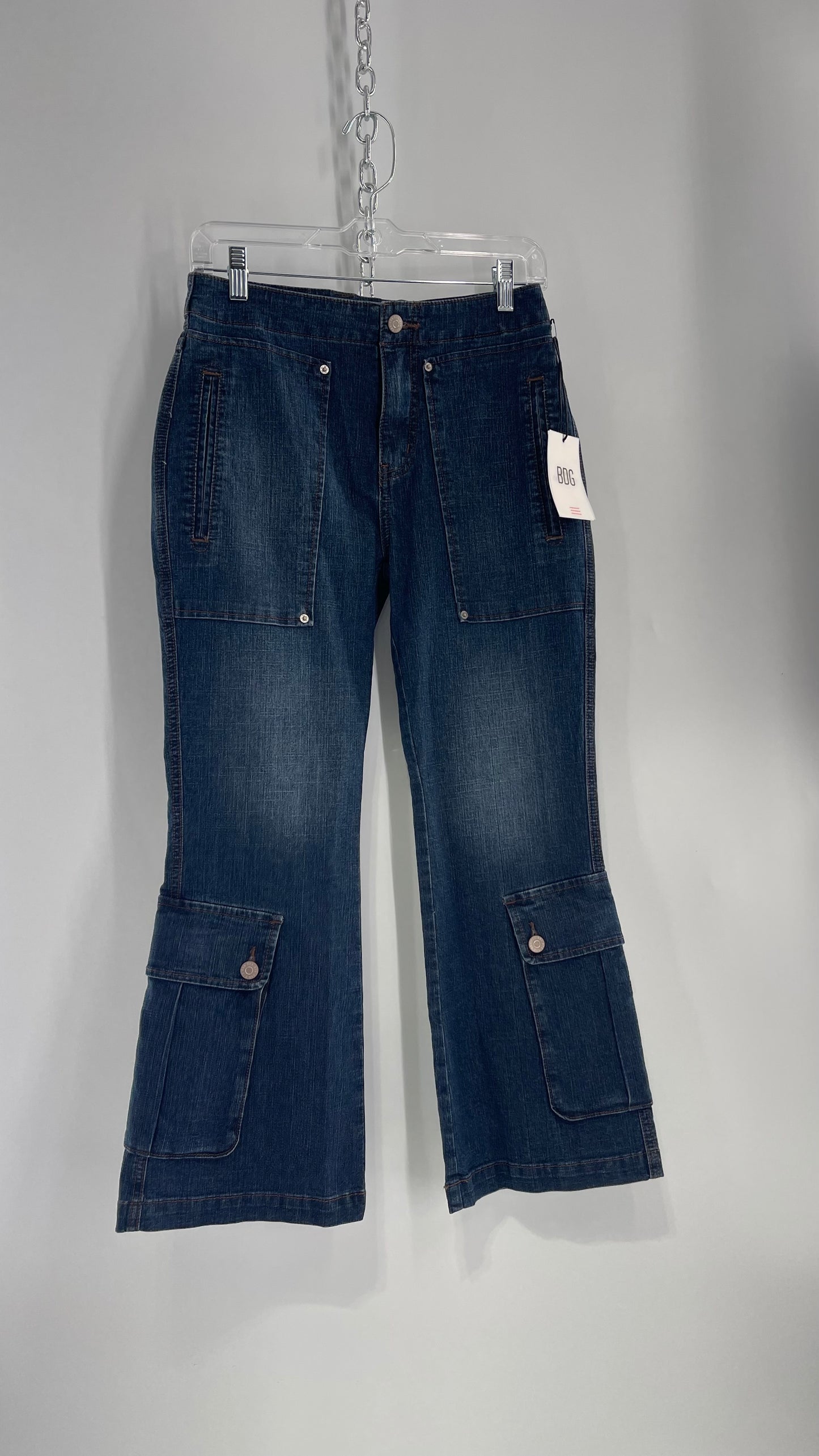 BDG Urban Outfitters Medium Wash Denim/Jeans with Pockets and Lace Up Back Detail (27)