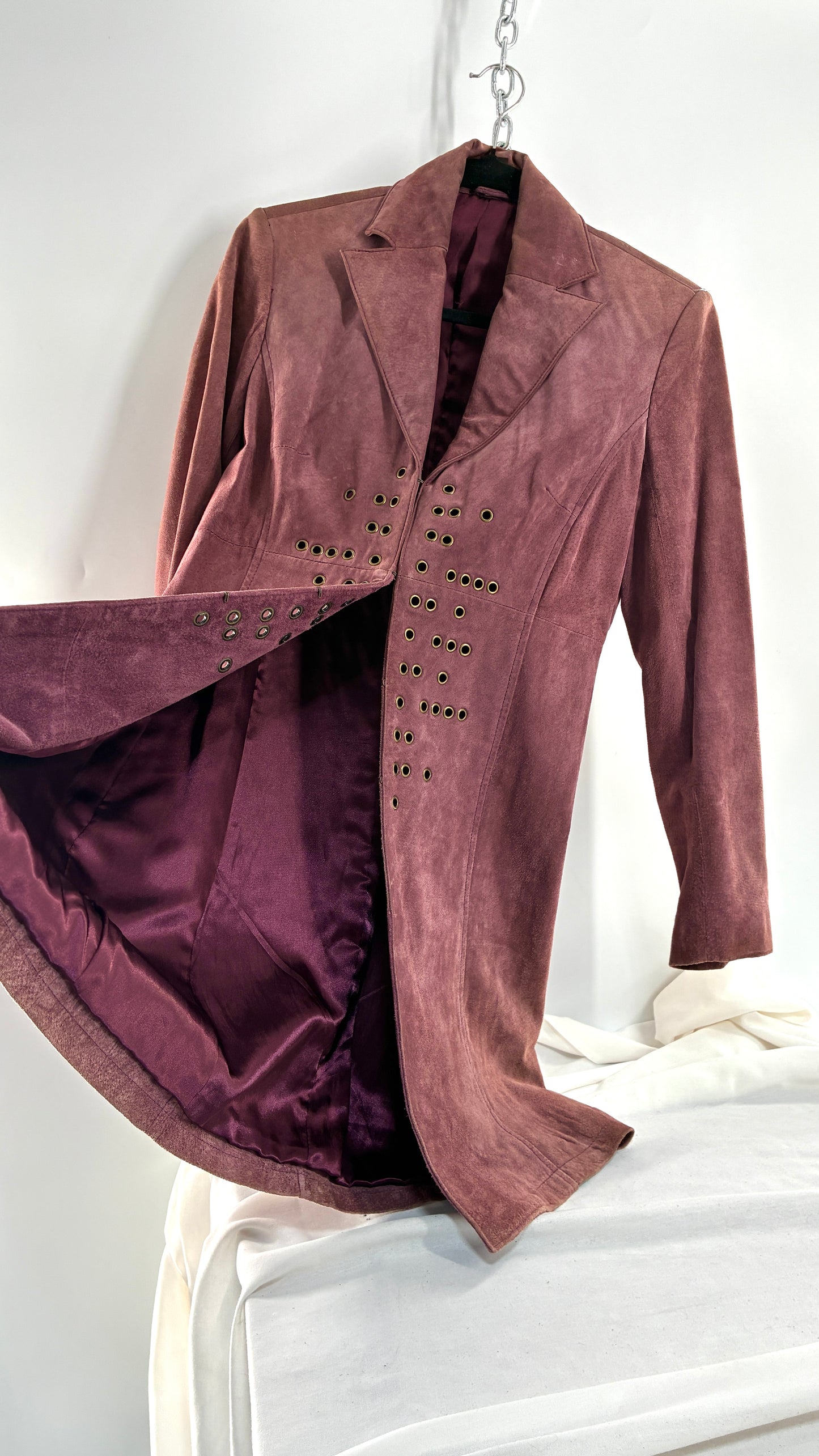 Vintage BANDOLINO Genuine Suede Dusty Mauve Coat with Gold Grommet Detailing (Small)