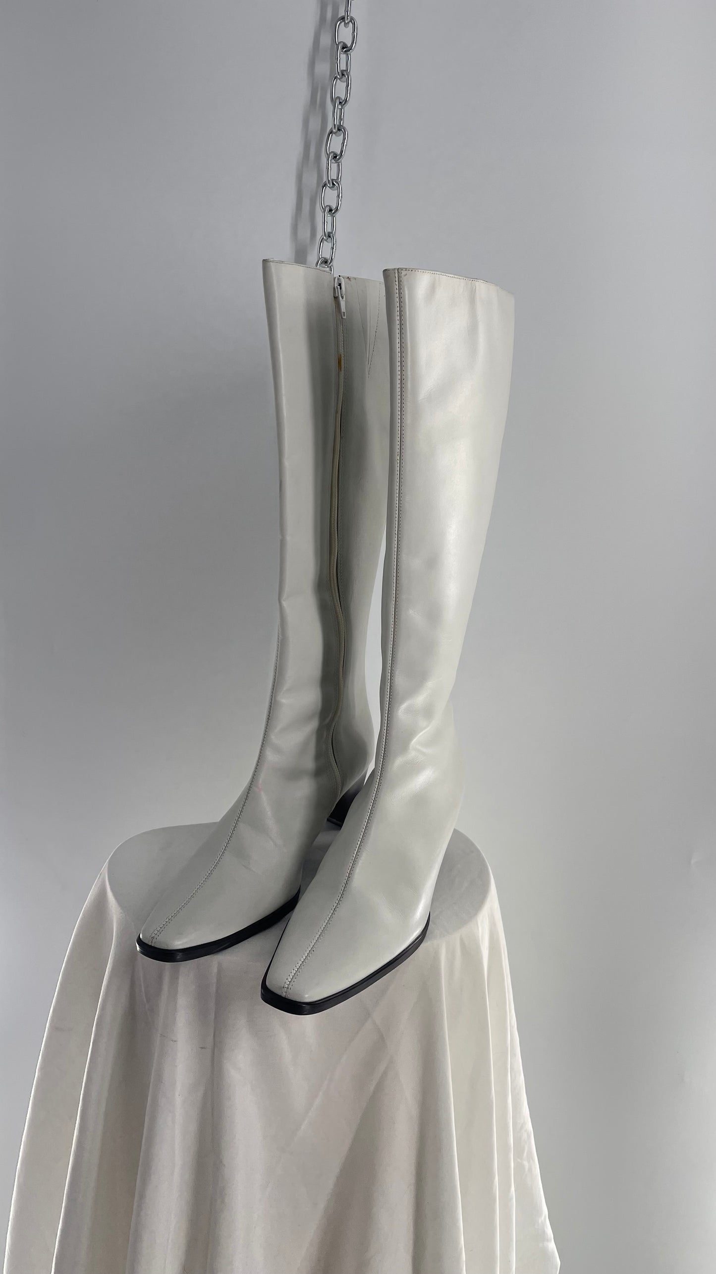 Vintage TRIBECA STUDIO White Leather Pointed Toe Tall Boot (8)