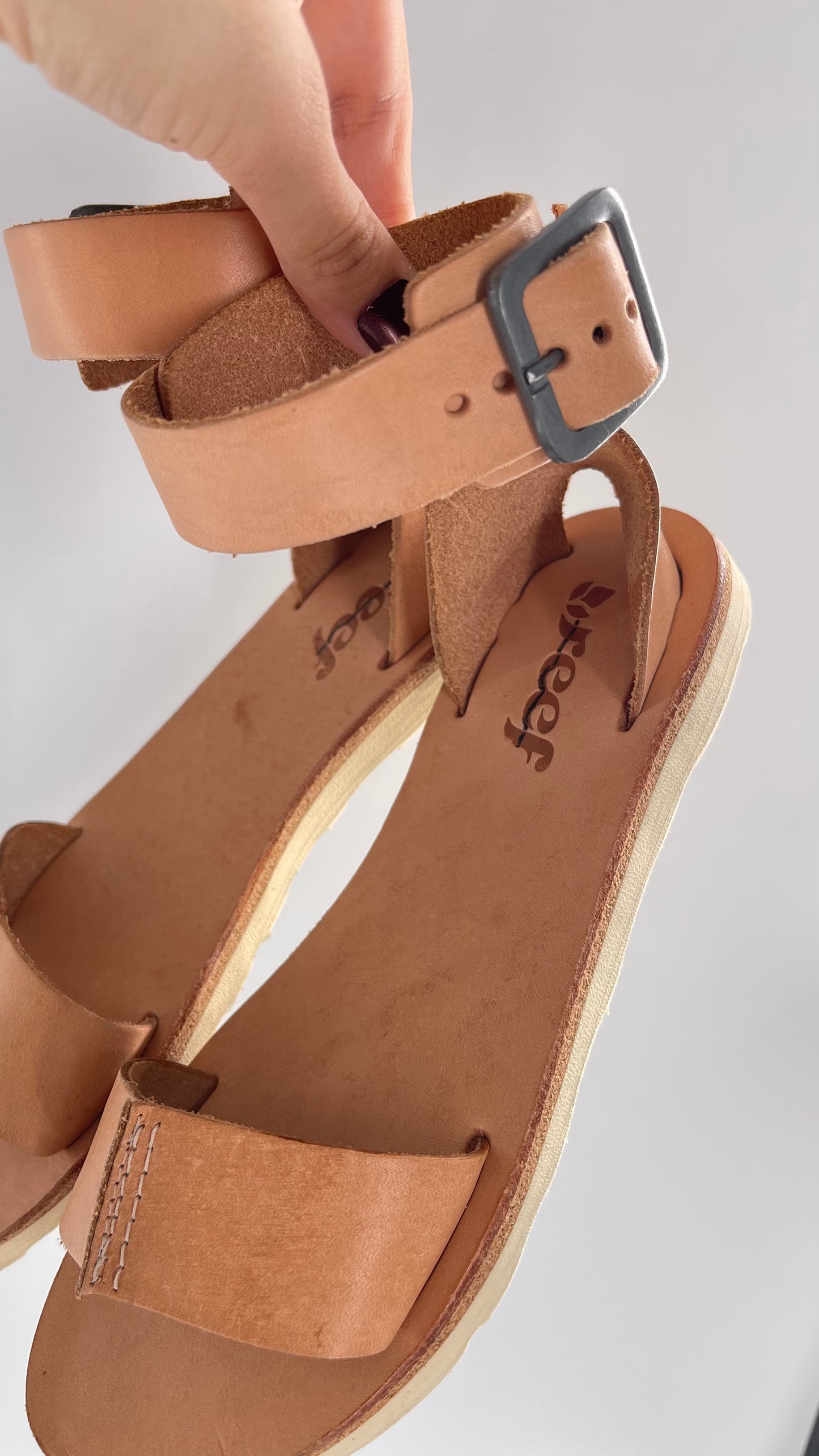 Free People Reef Light Nude / Tan Leather Sandals with Thick Ankle Strapped Buckle (6)