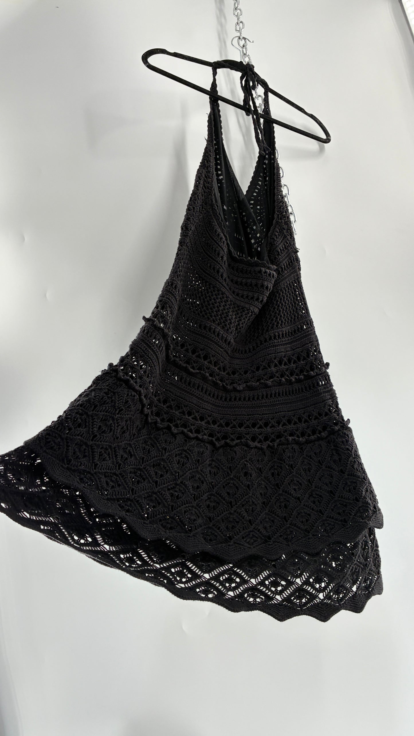 Vintage MODA INTERNATIONAL Black 100% Cotton Crochet Mini Halter Dress with Ruffled Skirt (Medium)
