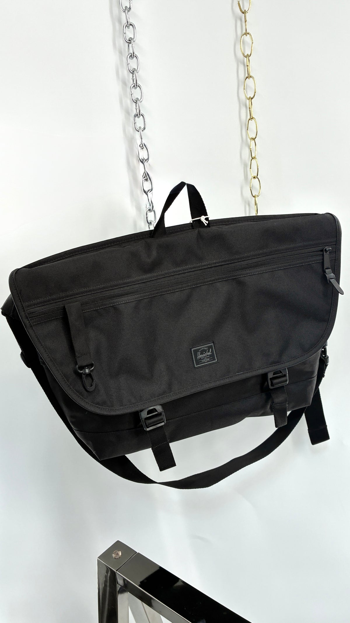 Vintage HERSCHEL Cove Black Laptop Briefcase Bag with Tags