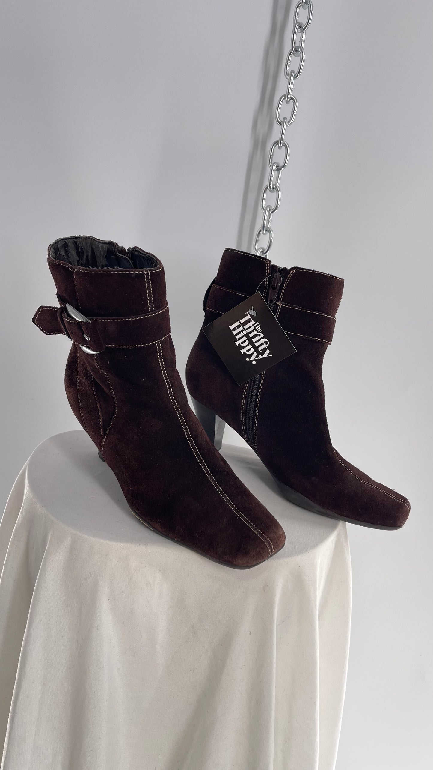 Vintage Aerosole Brown Suede Square Toe Booties with Contrast White Stitch and Ankle Buckle (7)