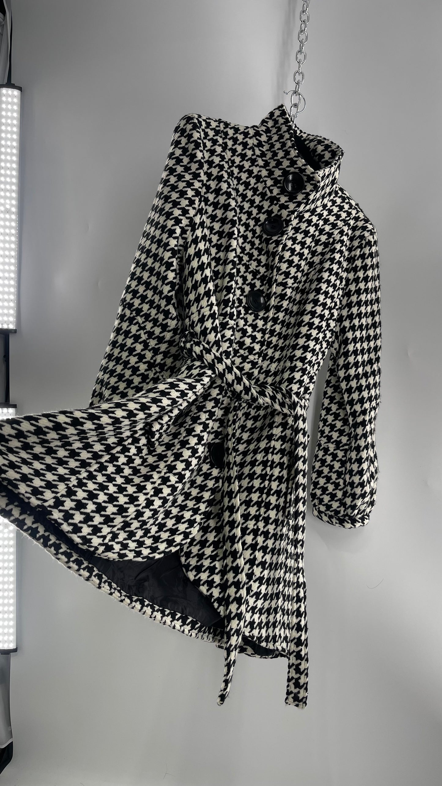 Deadstock Vintage Last Kiss Houndstooth Coat with Bubble Sleeve, Waist Tie, and Sweeping Hem (XXL)