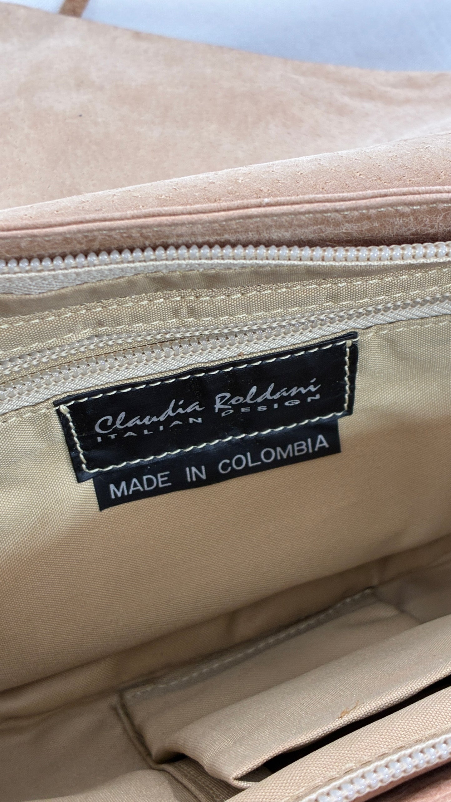 Vintage CLAUDIA ROLDANI Leather Rosette Purse Made in Colombia