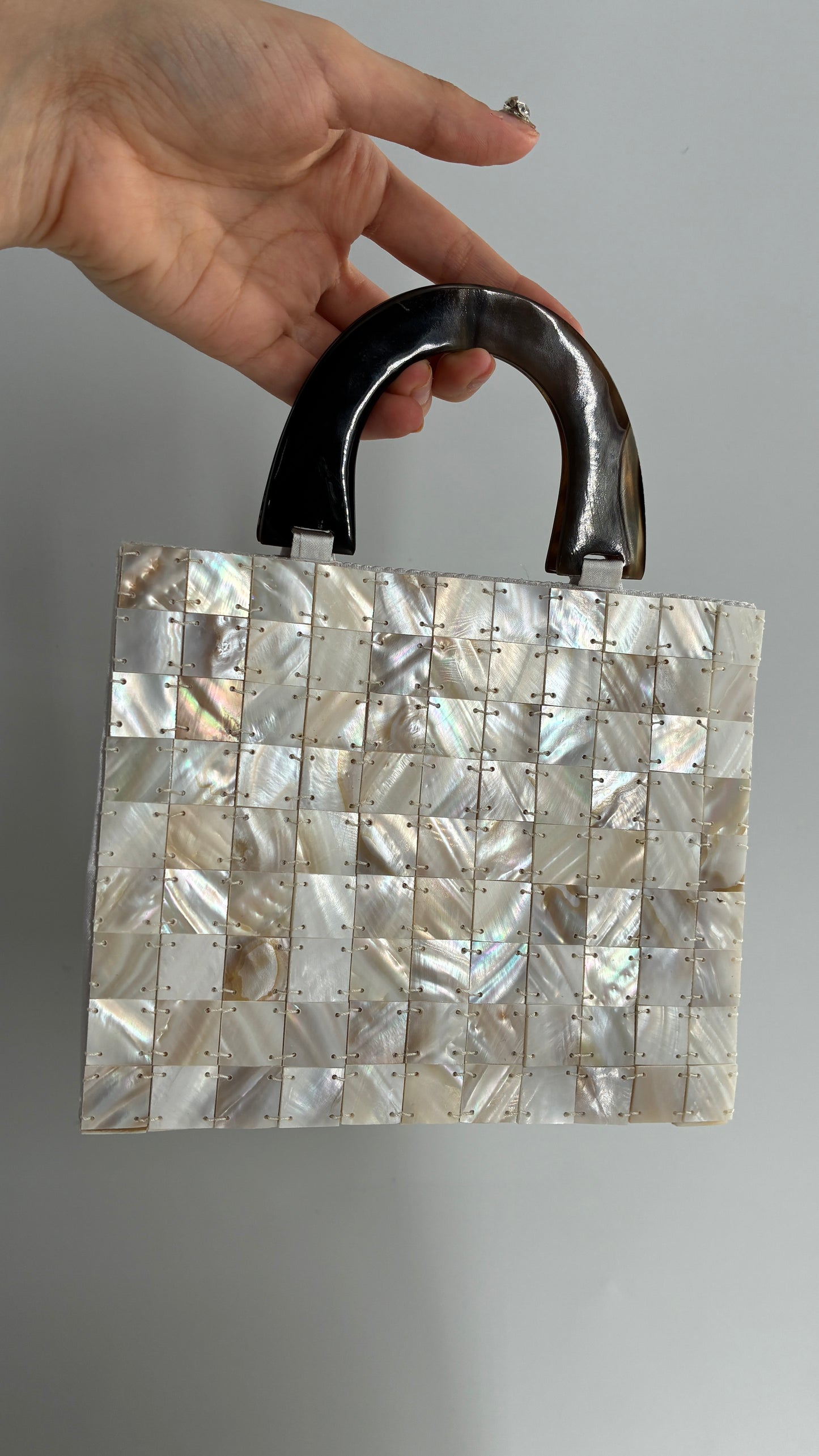 Vintage Seashell Off White Tile Mini Hand Bag