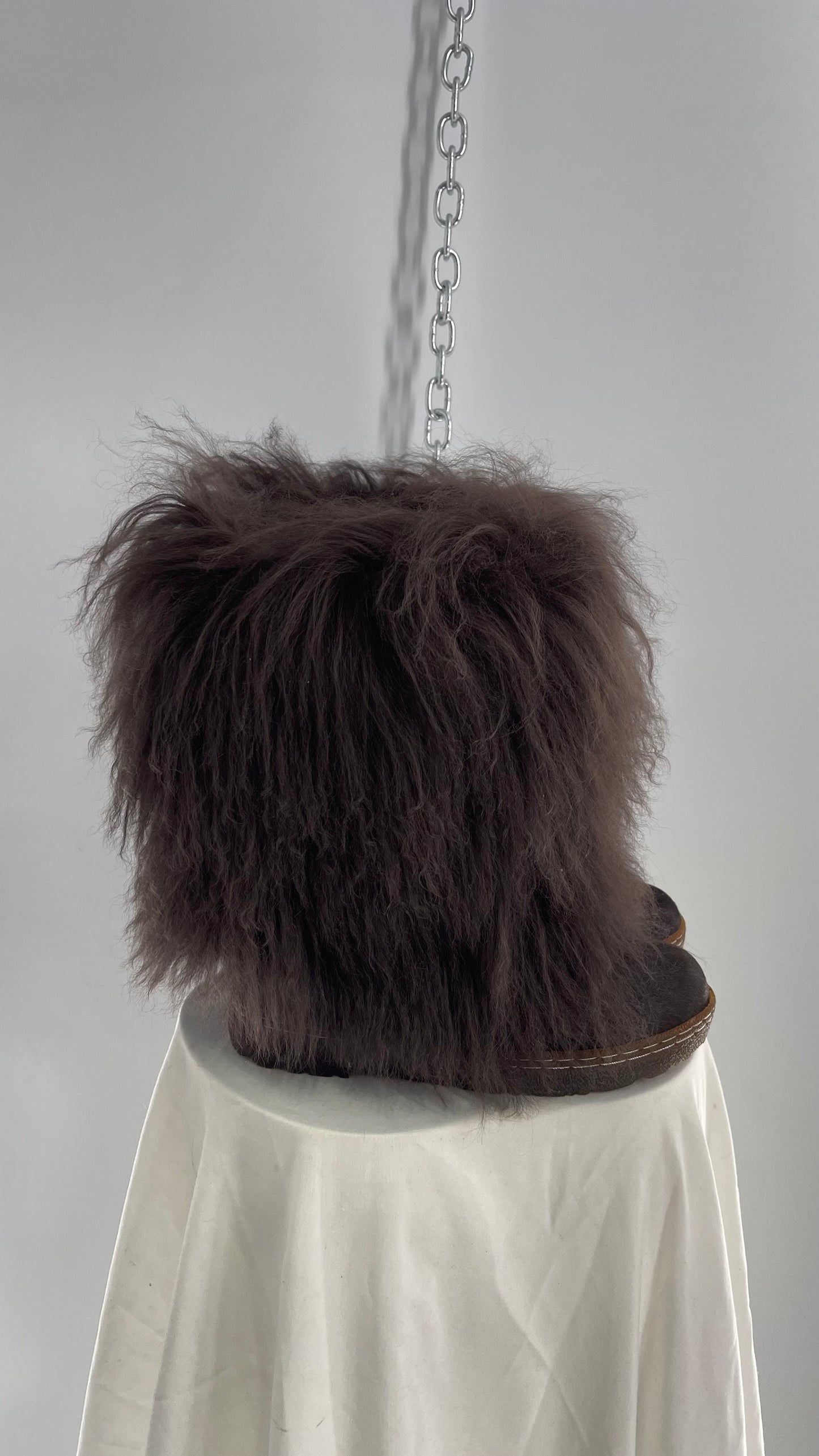 Vintage BEARPAW Boetis Chocolate Cow Hair and Curly Lamb Fur Exaggerated Fuzzy Boots (7)