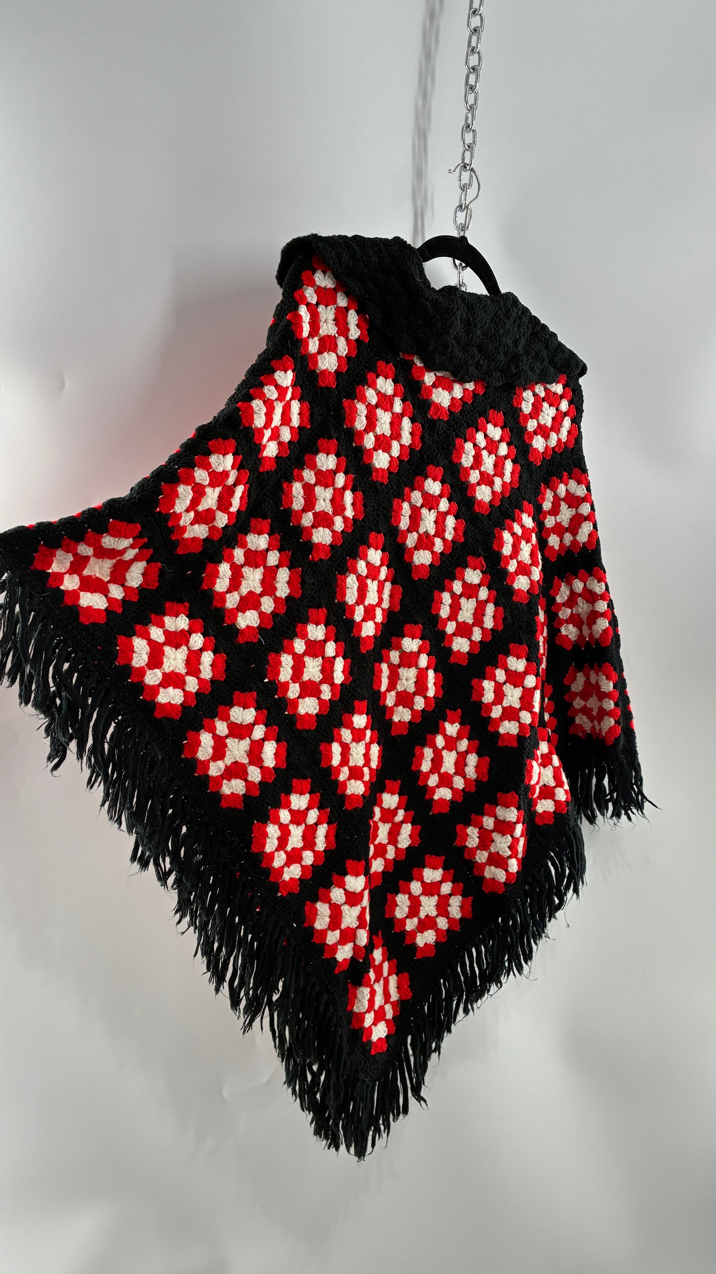 Vintage 1970s DONNKENNY Handmade Knit Poncho with Collar and Fringe (Medium)