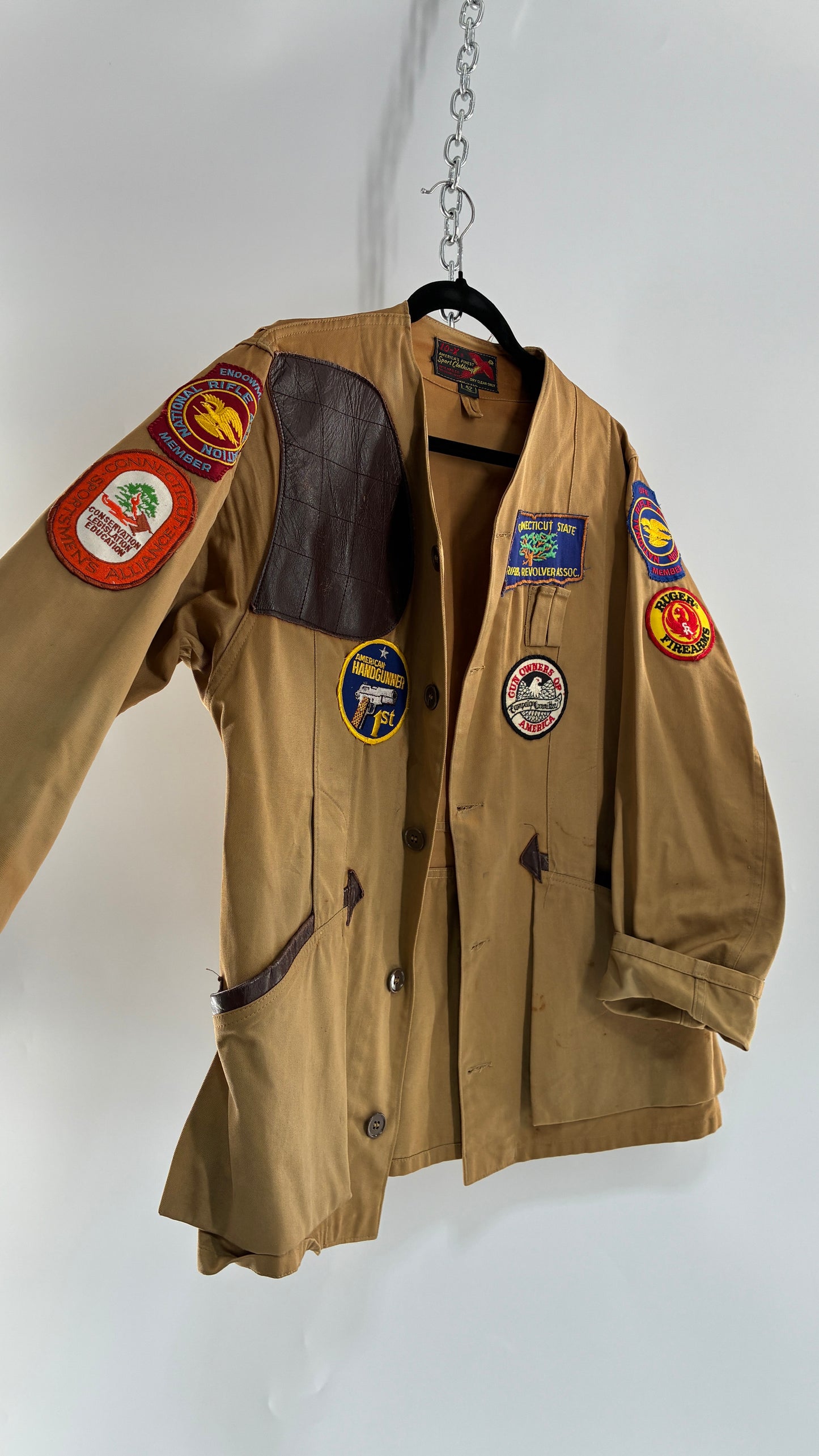 Vintage CT Ranger Shooting/Hunting Jacket Covered in Badges (42/Medium)