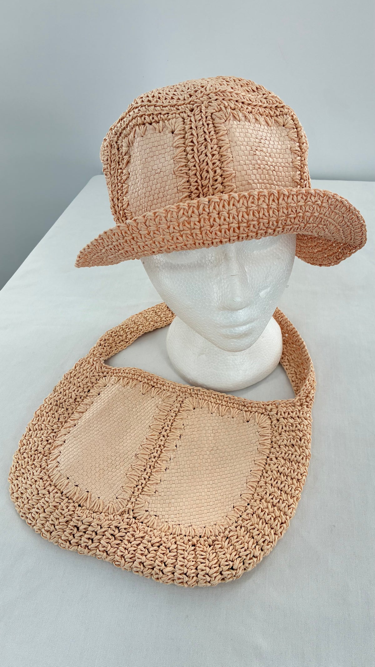 Vintage LIZ CLAIBORNE Natural Woven Shoulder Bag With Textured Border and Matching Sun Hat