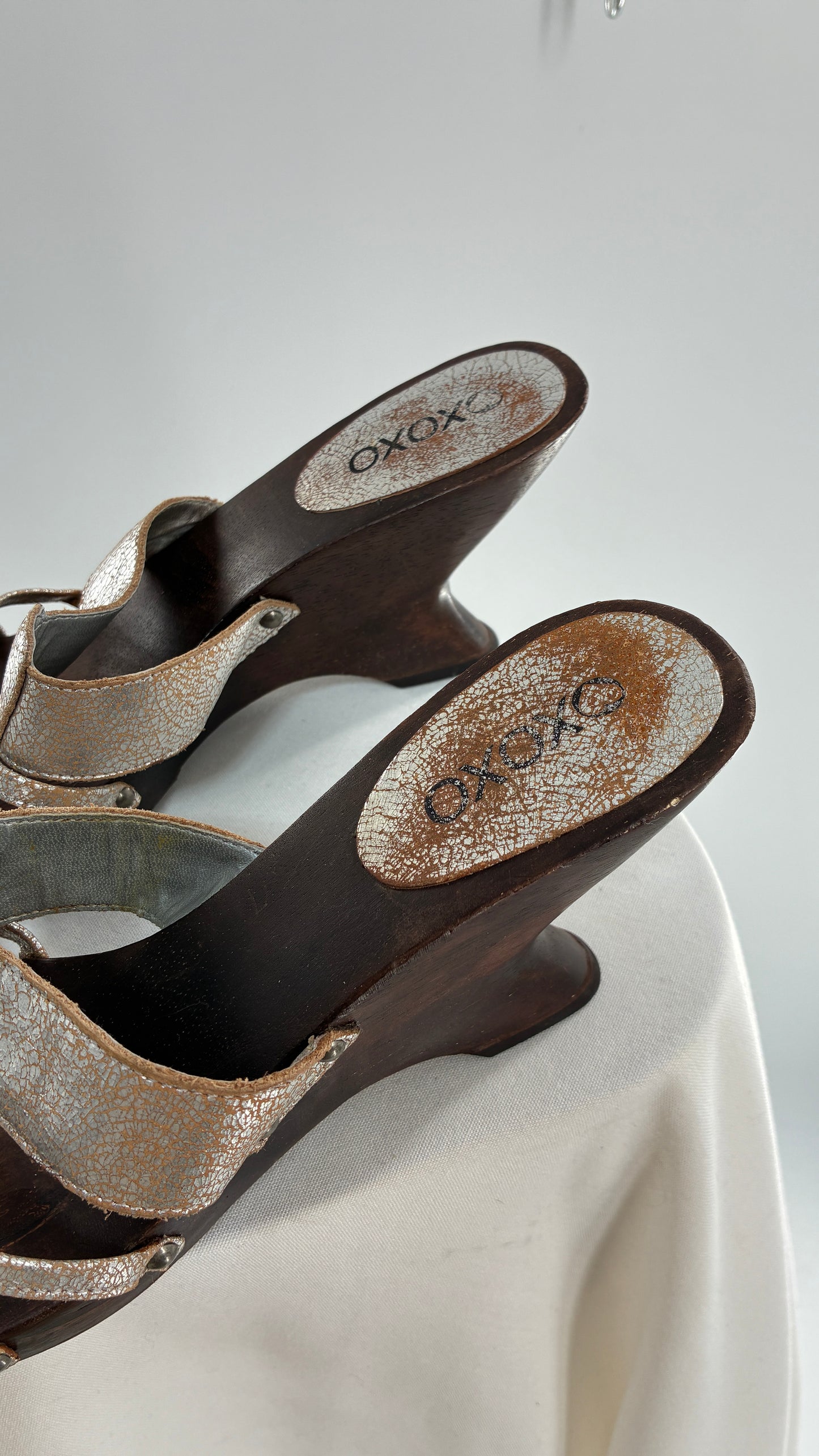Vintage XOXO Wooden Wedge Heel with Silver Caging (9)