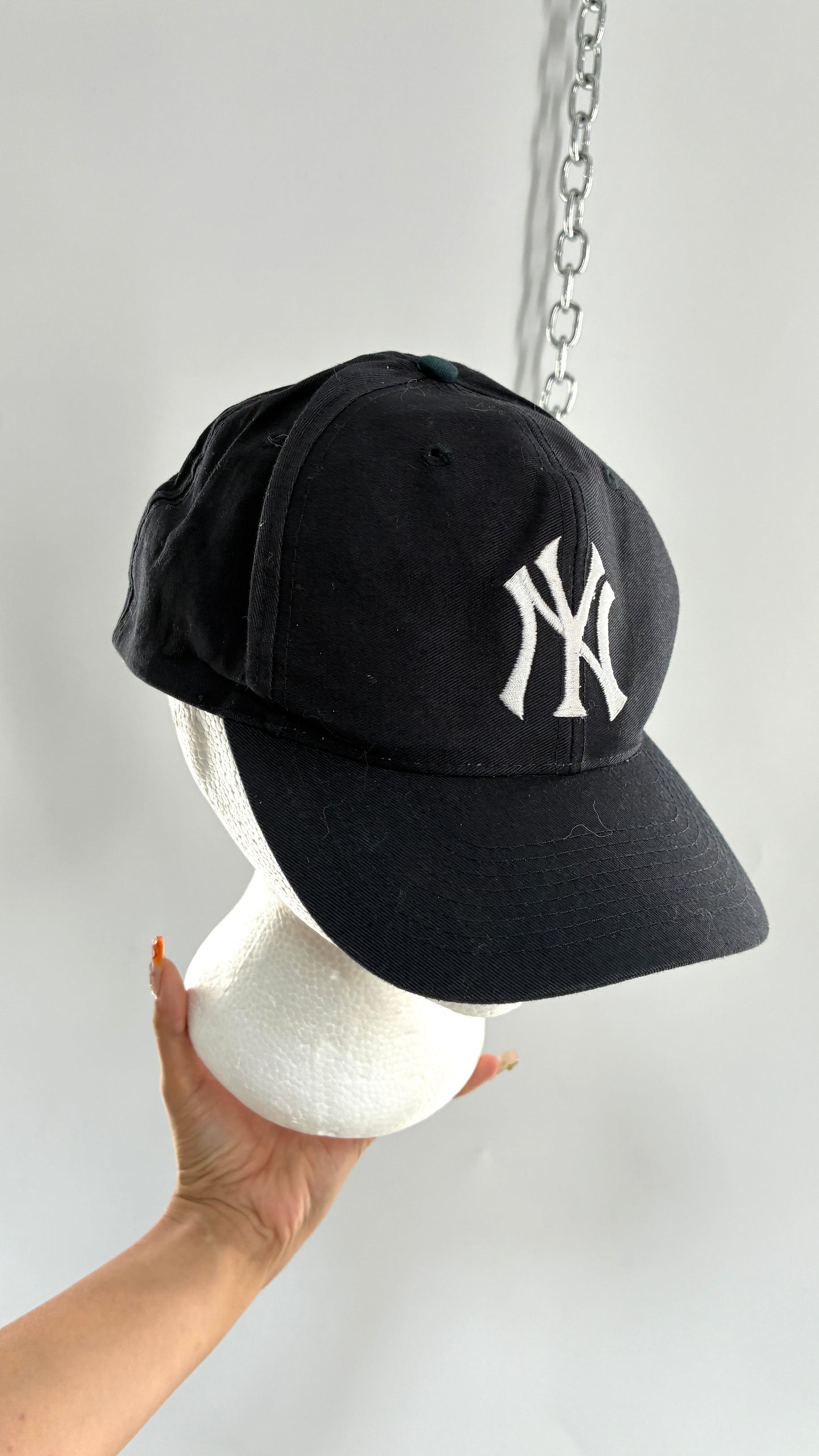 Vintage YANKEES Genuine Merchandise Baseball Hat