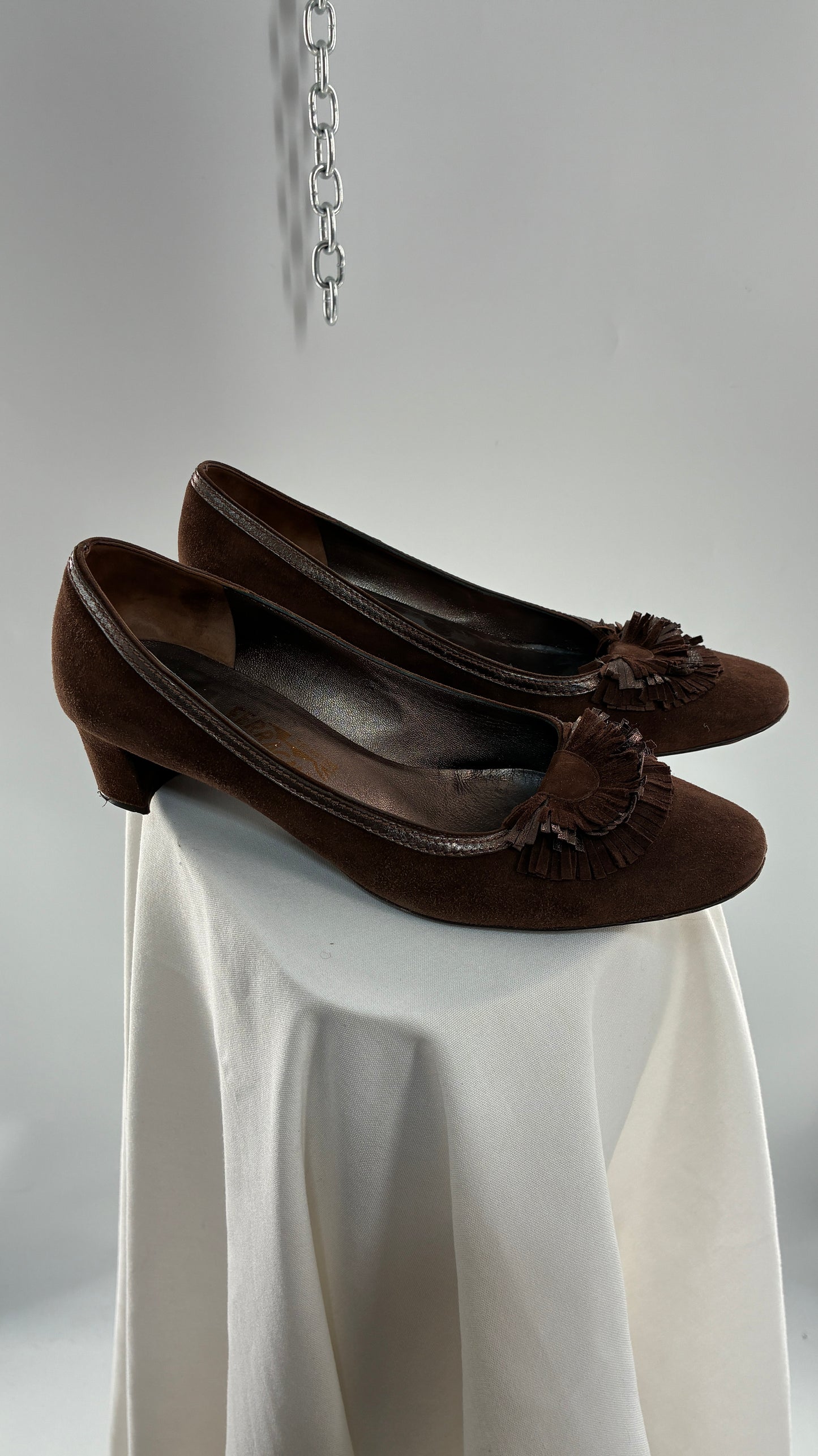 Vintage SALVATORE FERRAGAMO Brown Suede Leather Kitten Heel (10.5)