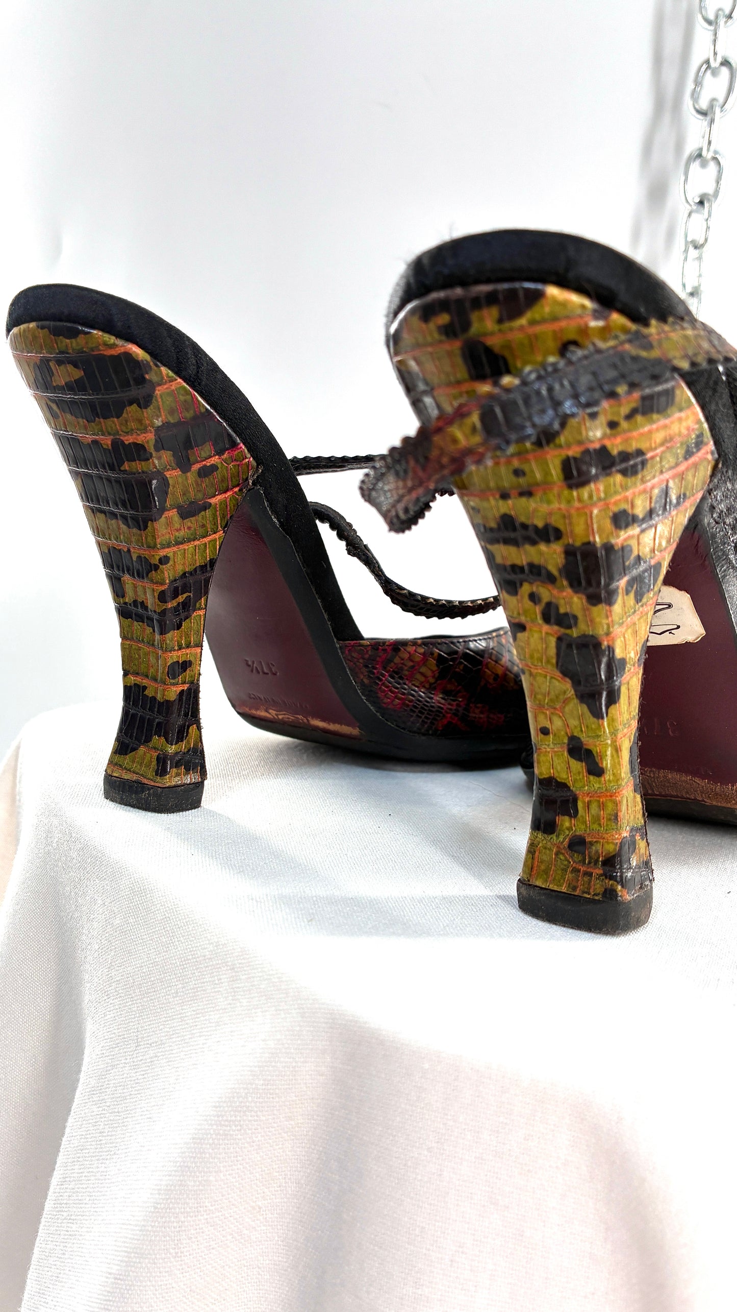 Rare Vintage CLONE Bruno Bordese Anaconda Snake Patterned Round Toe Heel Made in Italy (37.5)