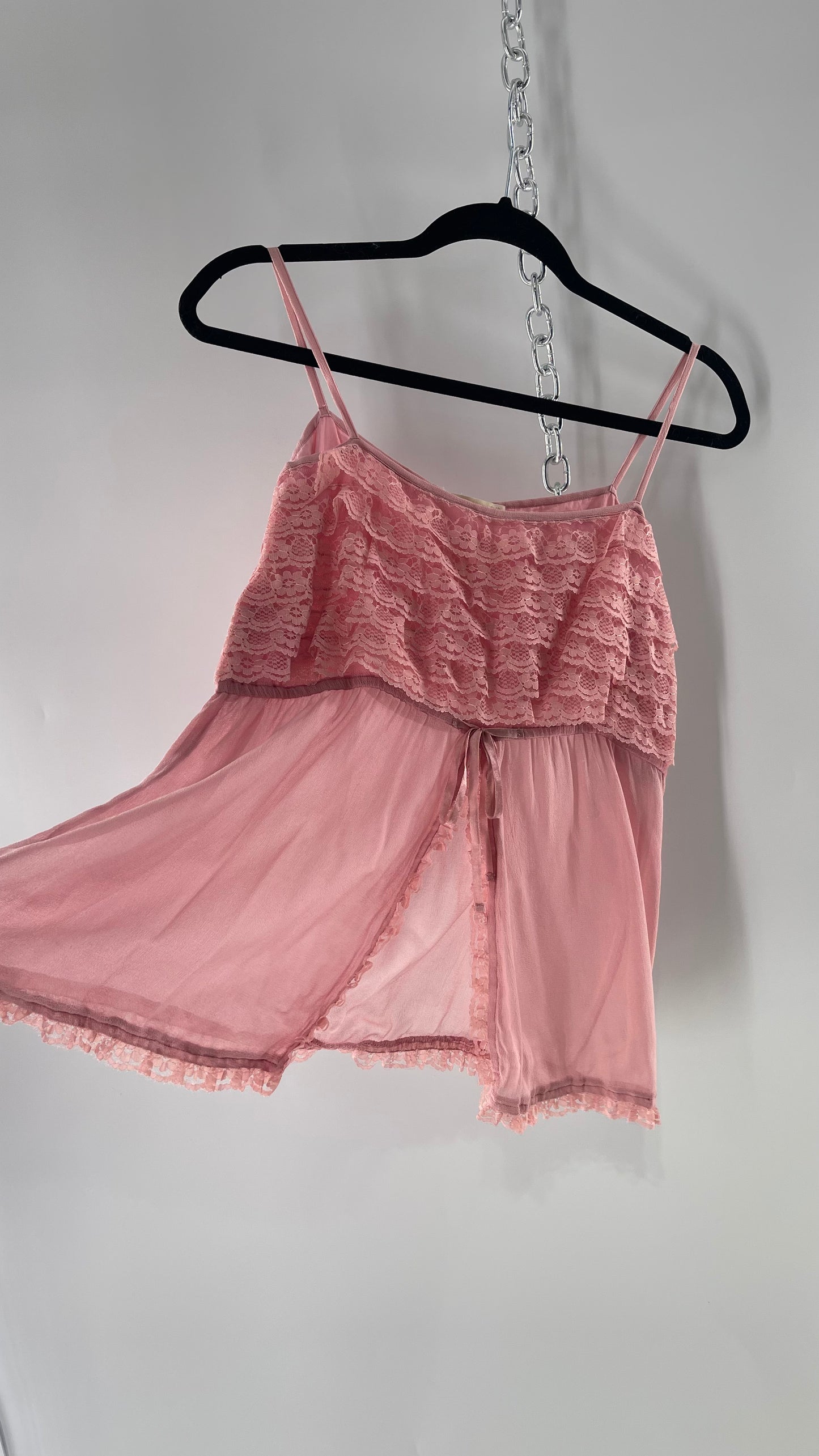 Andrew & Co NYC Deadstock Vintage Ruffled Lace Pink Tank with Bow Detail and Vented Bodice (S/M)