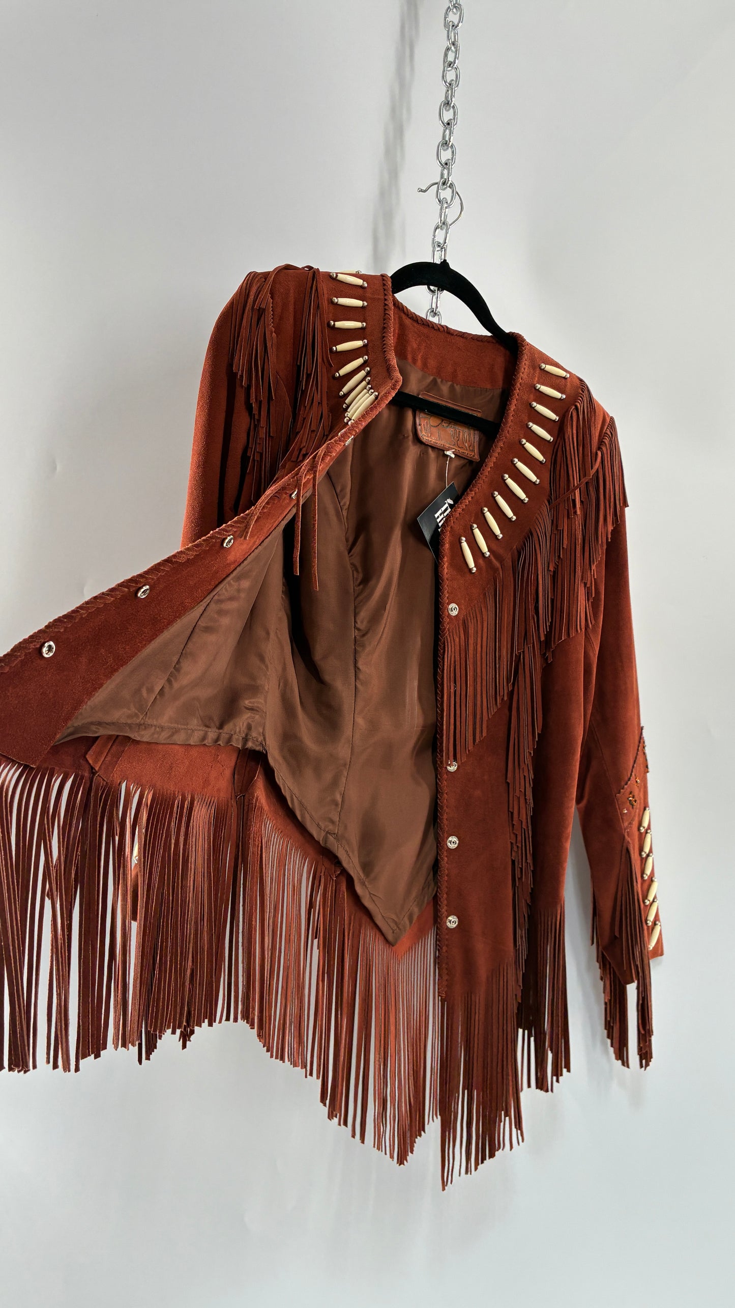 Vintage 1970s Suede Made in Old Senora Mexico Rust Thick Heavy Duty Suede Leather Jacket with Pointed Hemline, Beaded Details and Fringe Design (8)