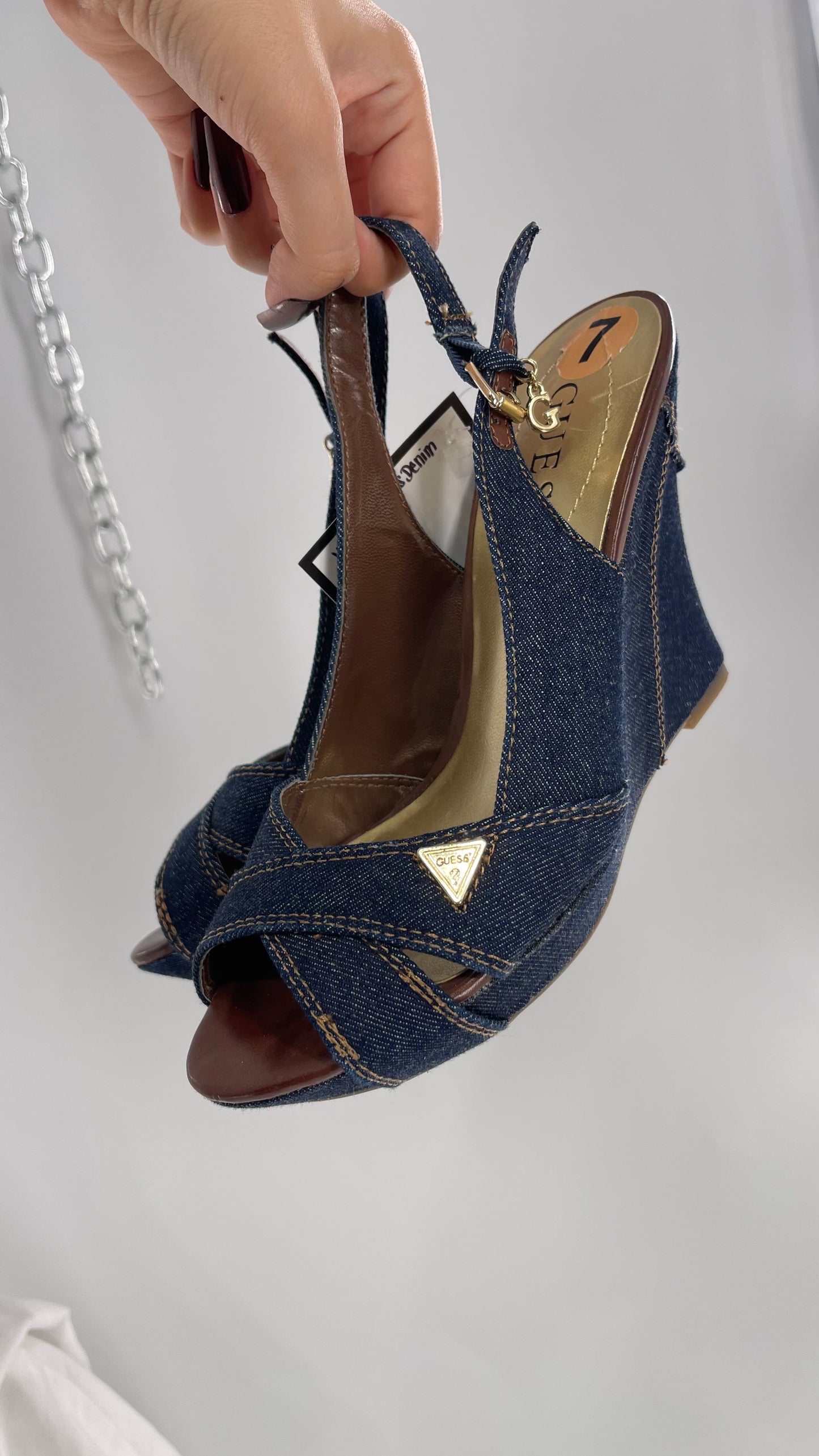 Vintage GUESS Dark Denim Jeans Wedges with Slingback Strap and Iconic Logo (7)