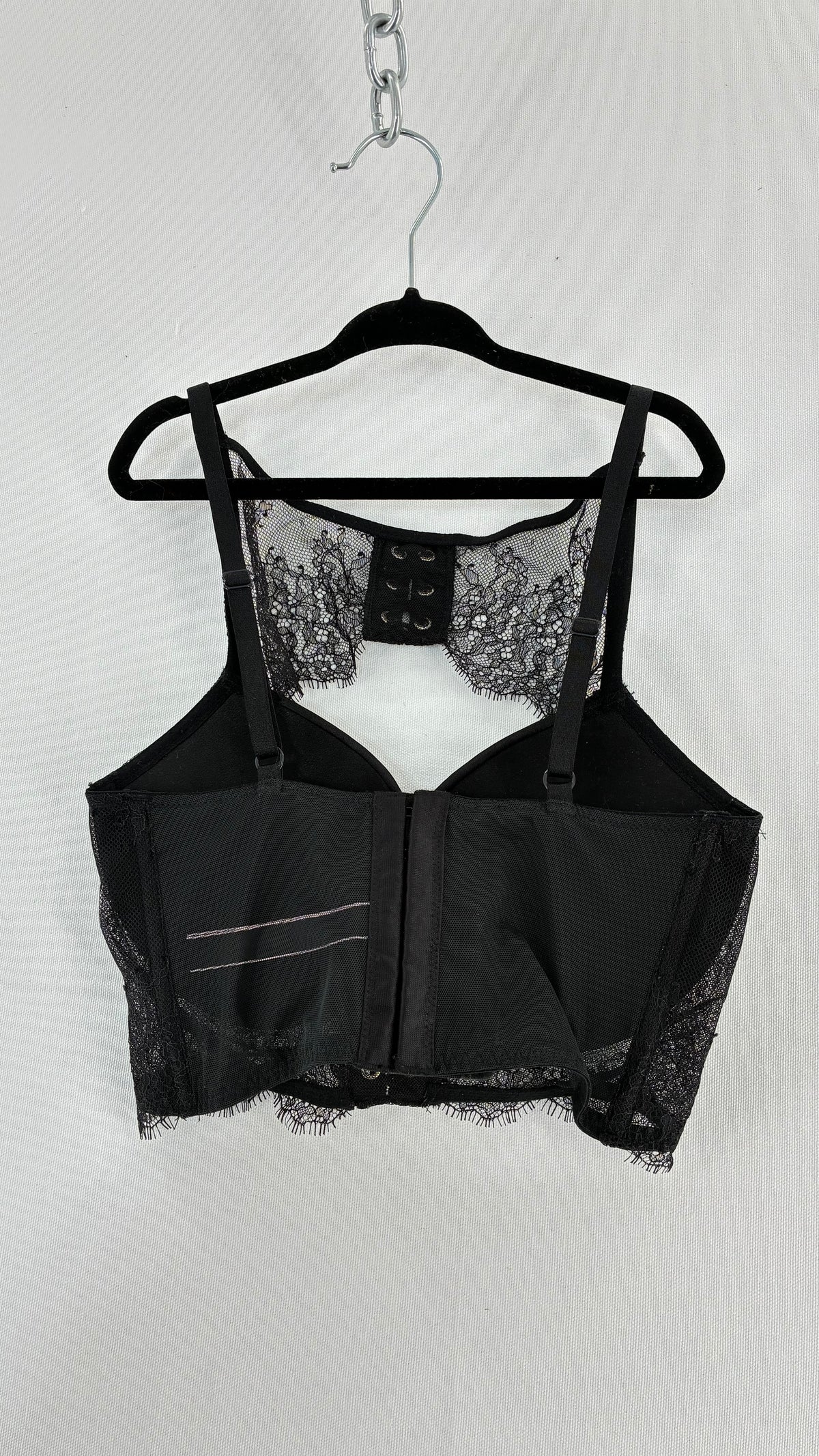 Vintage VICTORIA’S SECRET Black Push Up Bralette with Lace Neckline (32C)