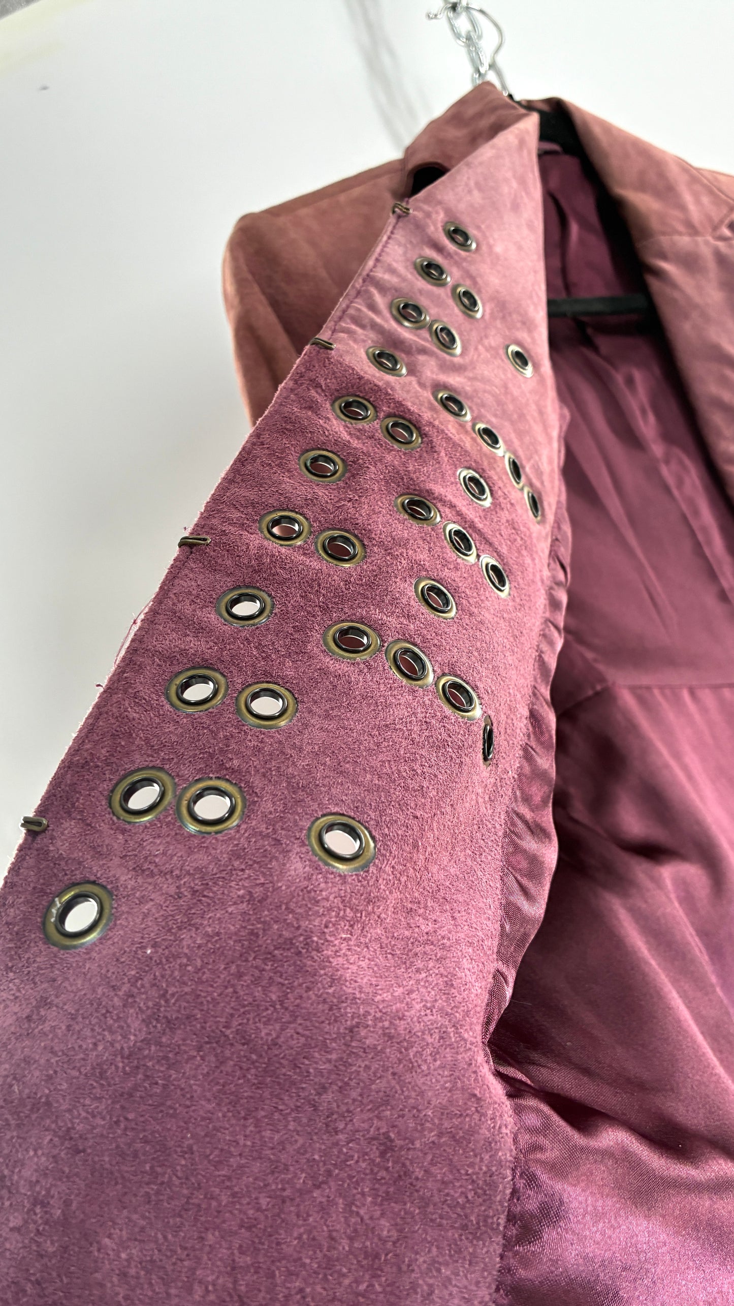 Vintage BANDOLINO Genuine Suede Dusty Mauve Coat with Gold Grommet Detailing (Small)
