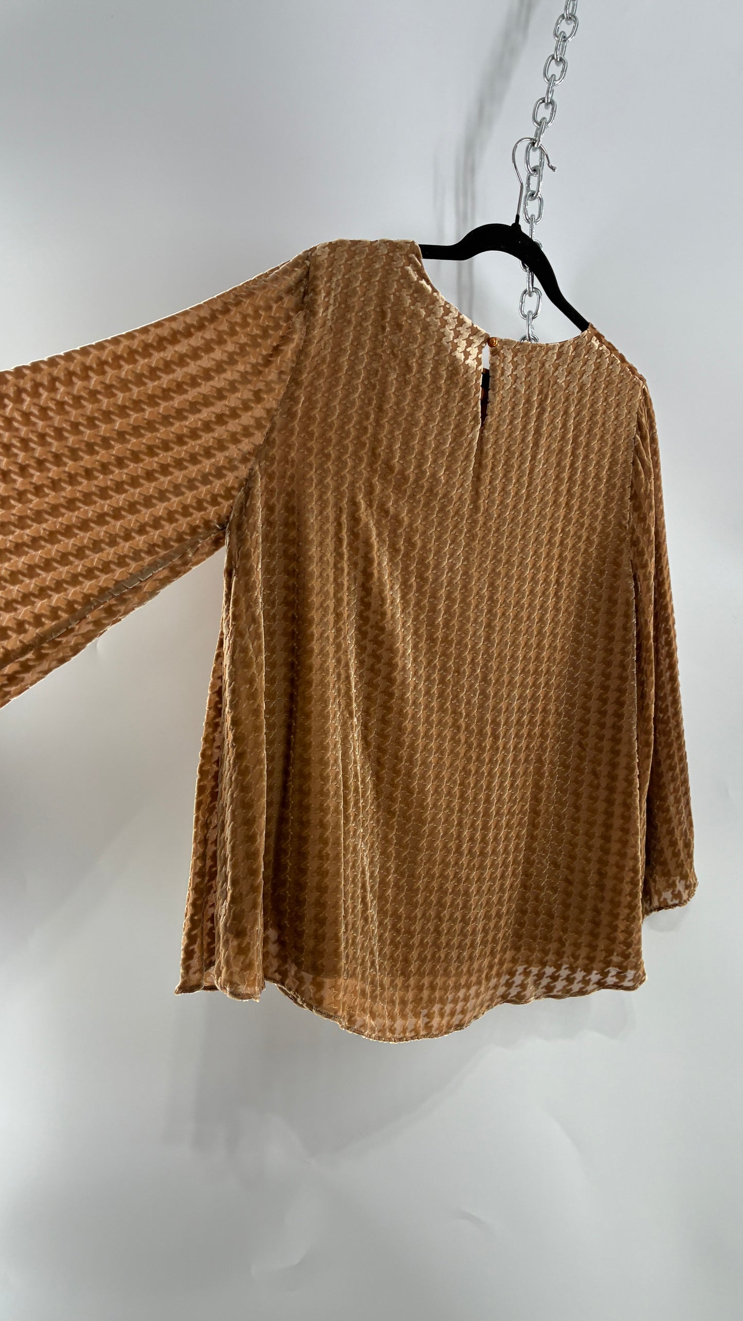 JESSIE LIU Lainey Bell Sleeve Burn Out Effect Silk Blouse (XL)