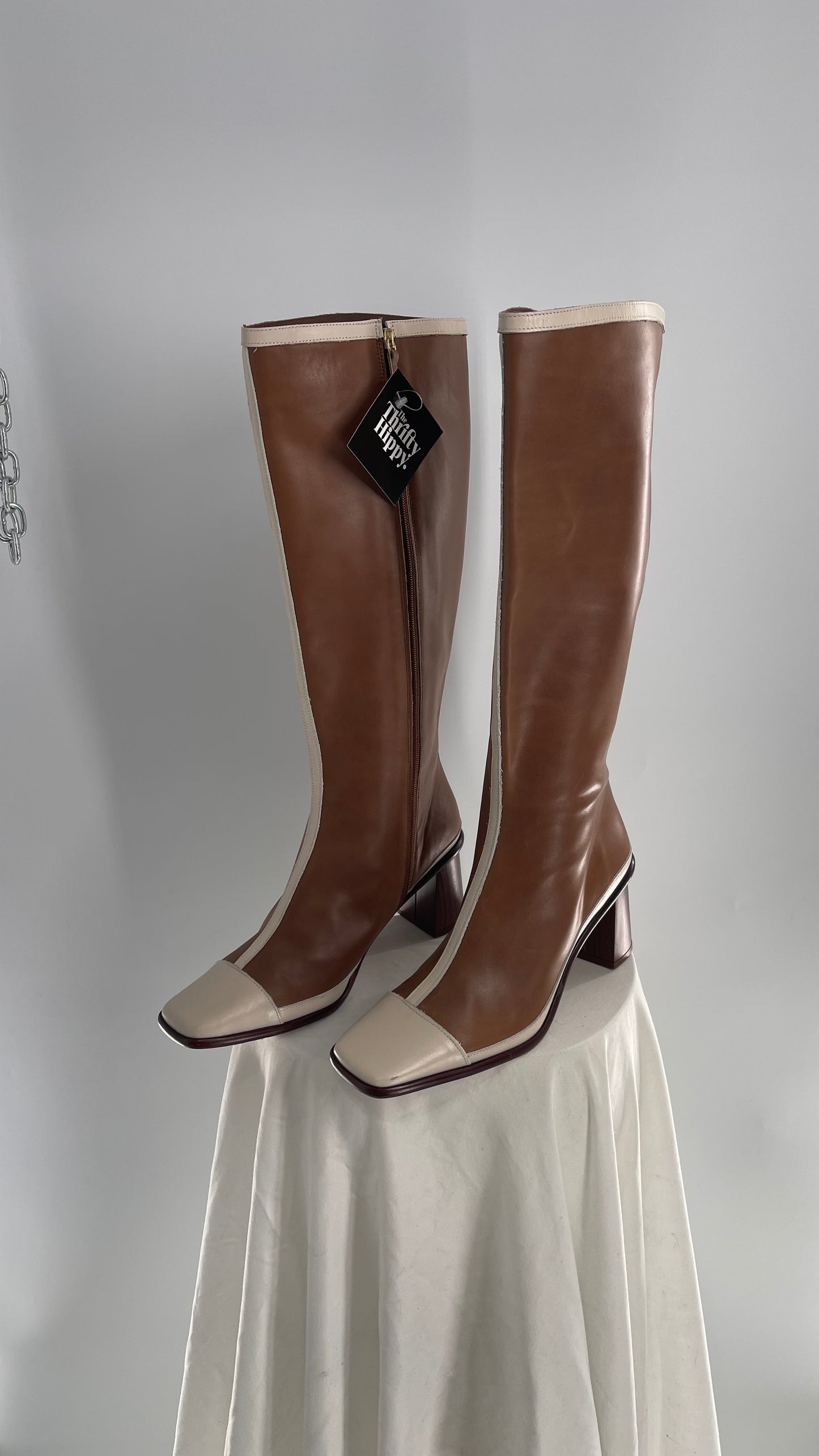 ALOHAS Brown and White Paneled Leather Booties (42)