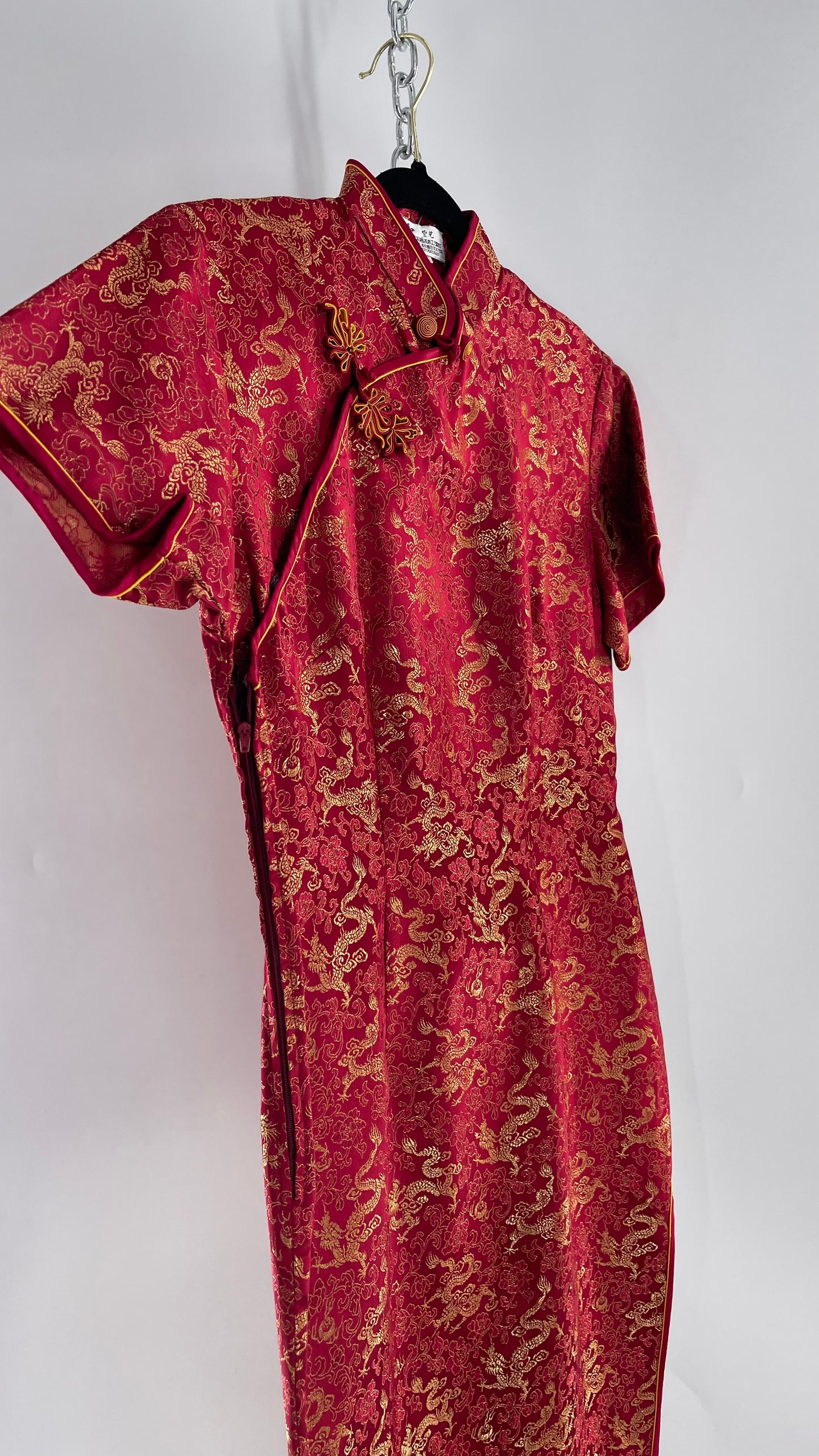 Vintage 1980s Chinese Red Silk Dragon Motif Printed/Embroidered Qipao (XL)