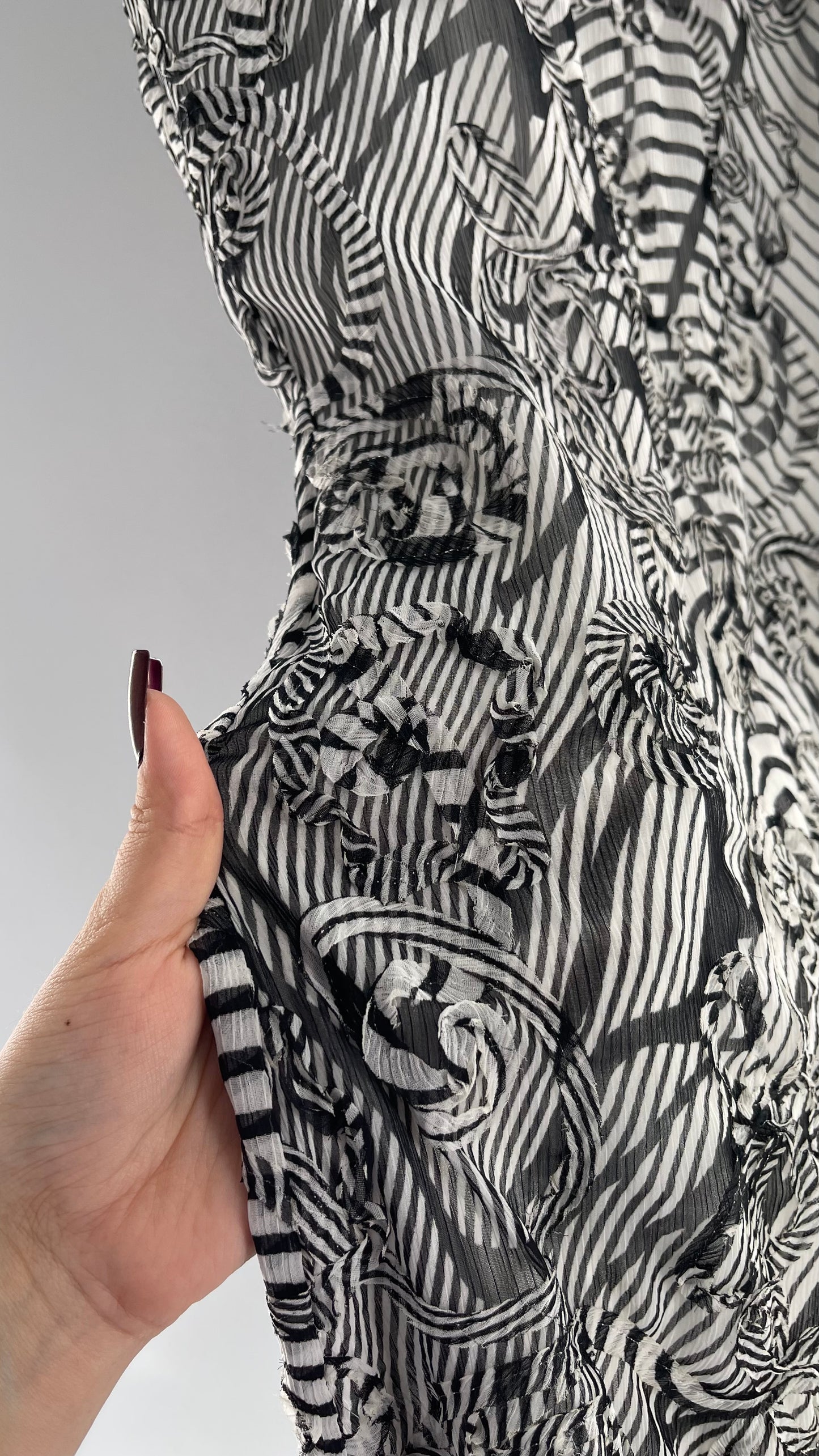 Vintage J. Peterman Black and White Midi Dress with Embroidered Details (10)