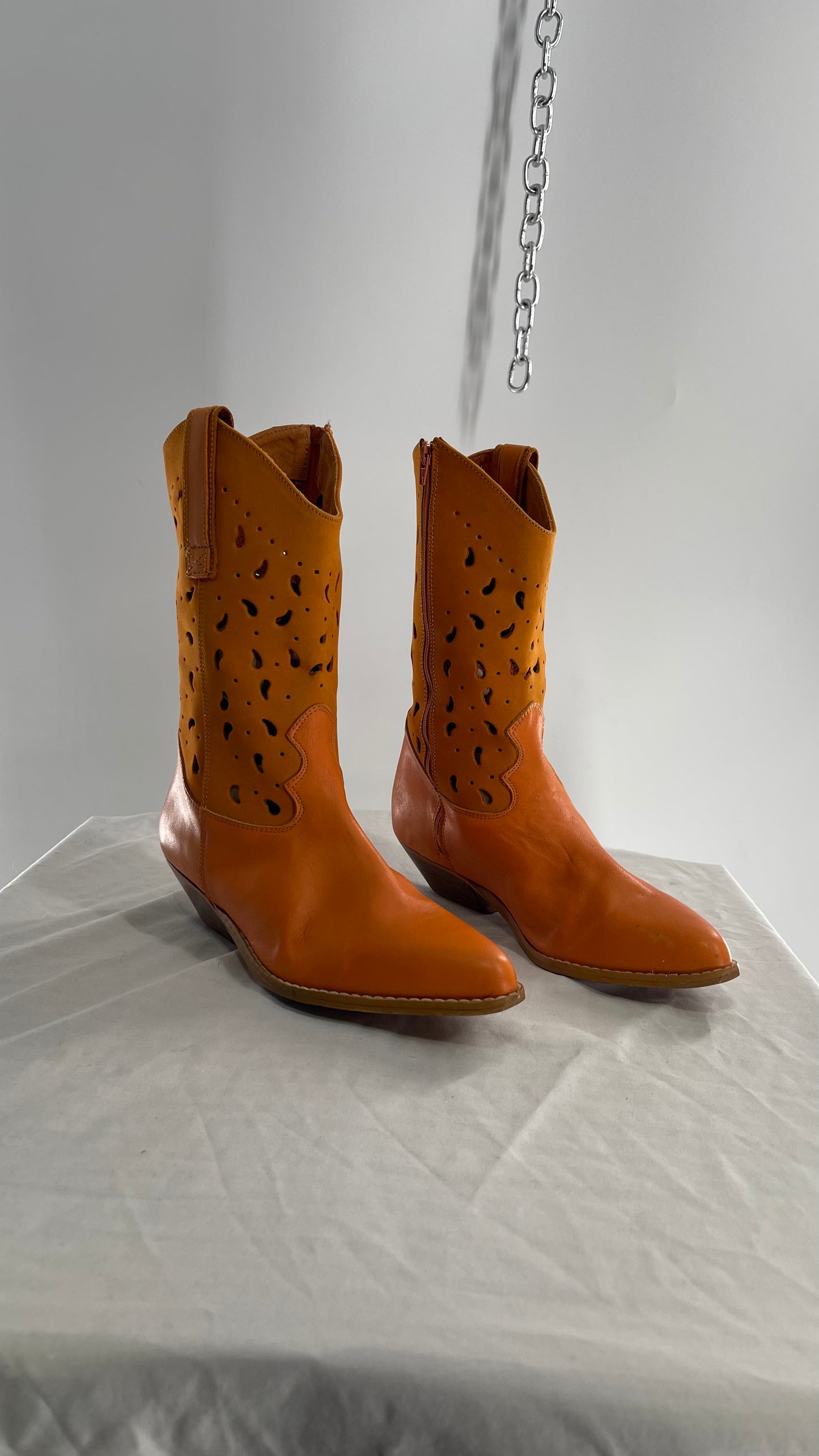 Vintage Santa Barbara Orange Leather Made in Spain Pointed Toe Cowboy Boots (8)