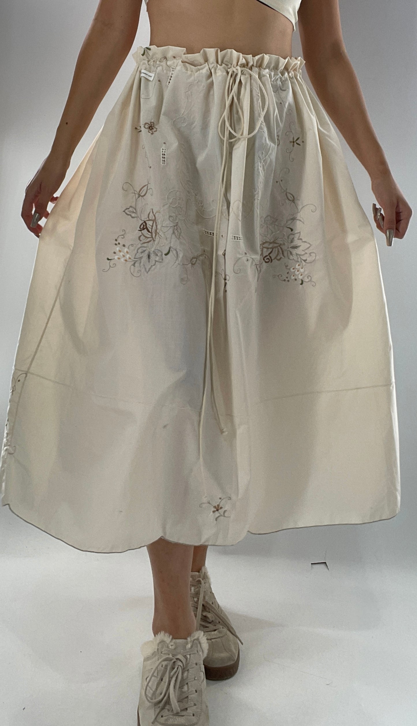 Custom Handmade Vintage Embroidered Off White Soirée Skirt (One Size)