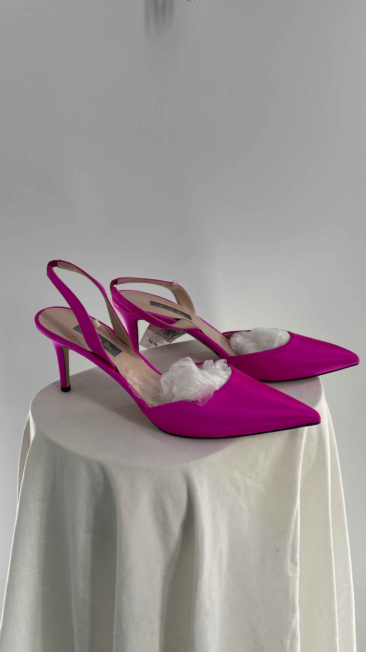 Vintage SJP Sarah Jessica Parker Hot Pink Satin Pointed Toe Slingback Kitten Heel (40)