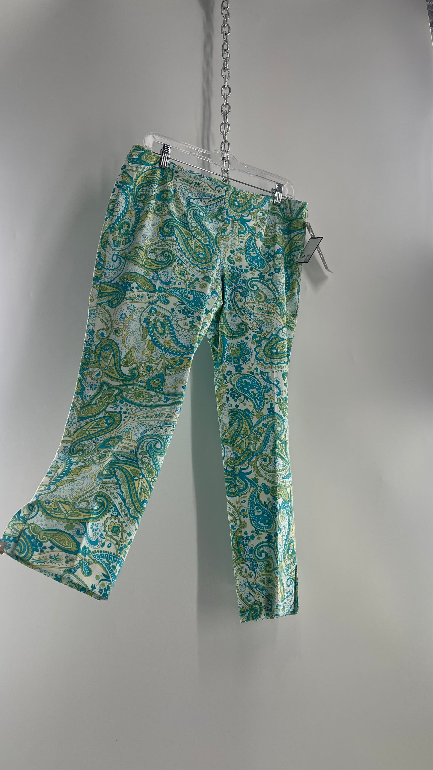 VINTAGE WOMYN Blue Green Paisley Patterned 1990s Capris with Tags Attached (14)