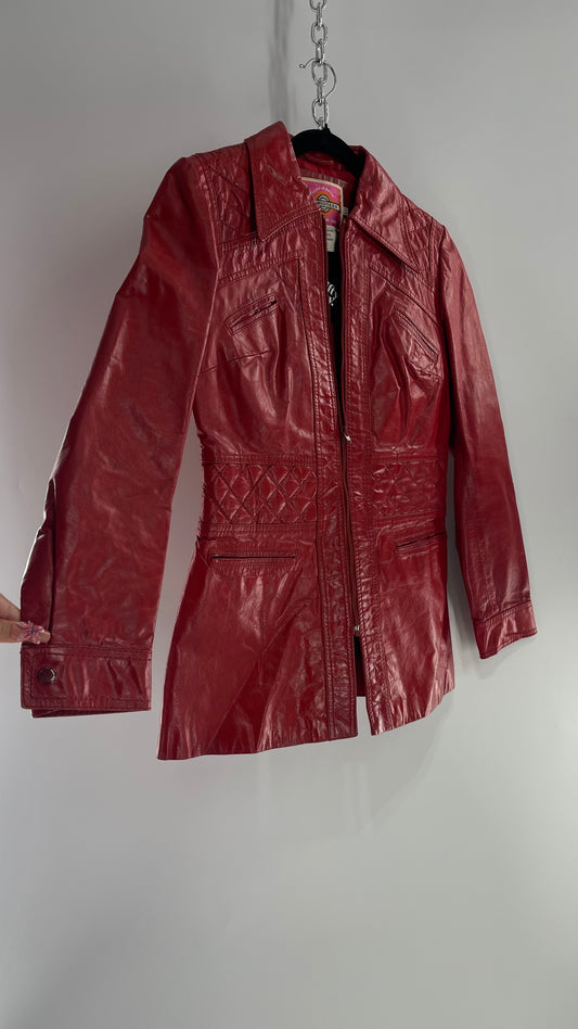 VINTAGE 1970s Ms Pioneer Red Leather Coat with Quilted Waistline (10)