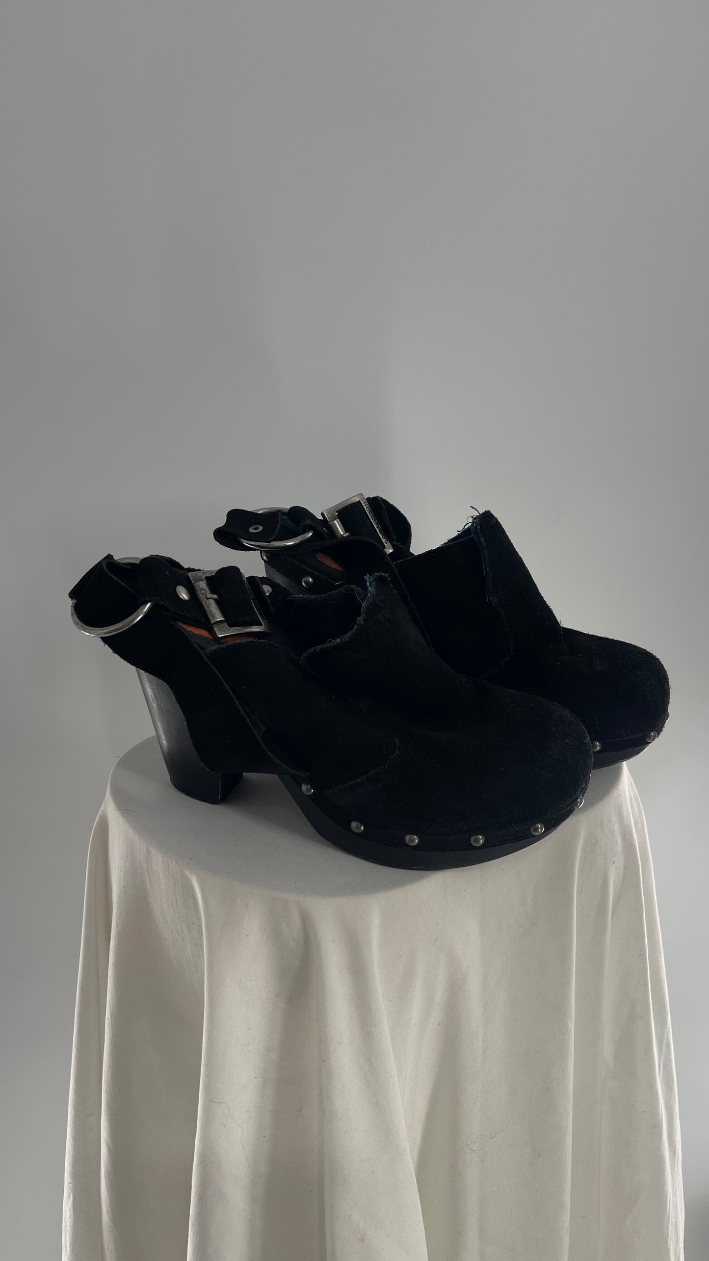 Vintage RocketDOG 1990s Black Suede Leather Studded Clog with Wrap Around Ankle Strap (8.5)