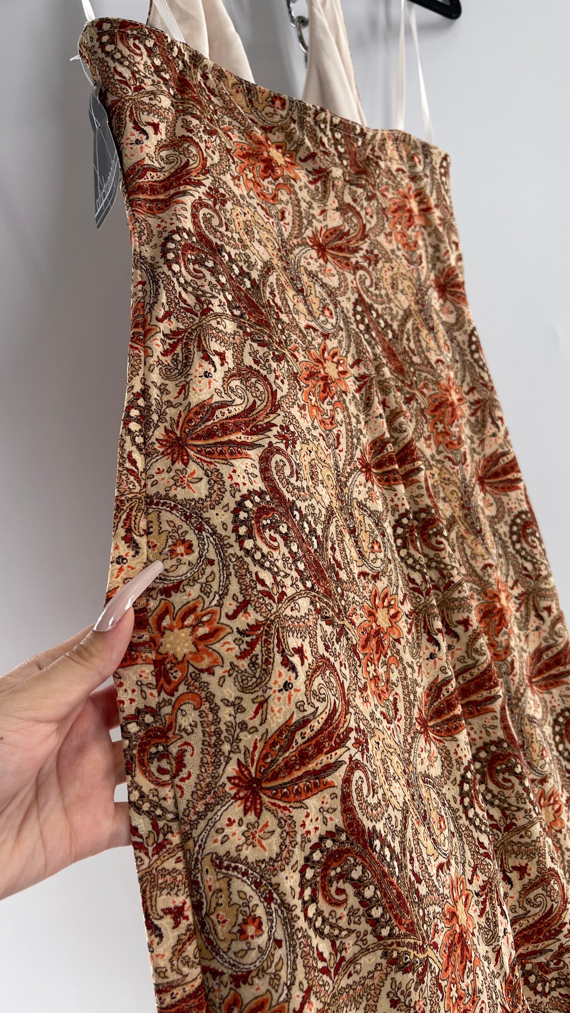 Deadstock Vintage City Triangles Halter Autumn Orange/Tan Toned Handkerchief Hem Midi Dress with Tags Attached (Large) Deadstock Vintage City Triangles Halter Autumn Orange/Tan Toned Handkerchief Hem Midi Dress with Tags Attached (Large)