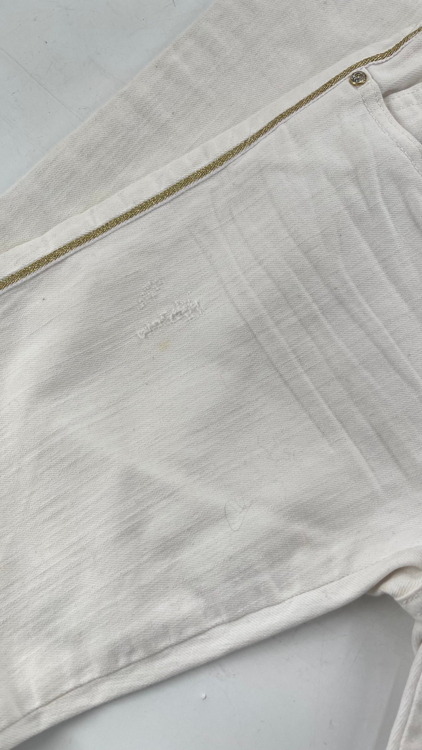 Deadstock Vintage Juicy Couture White Skinny Jeans with Gold Trim and Hardware (25)