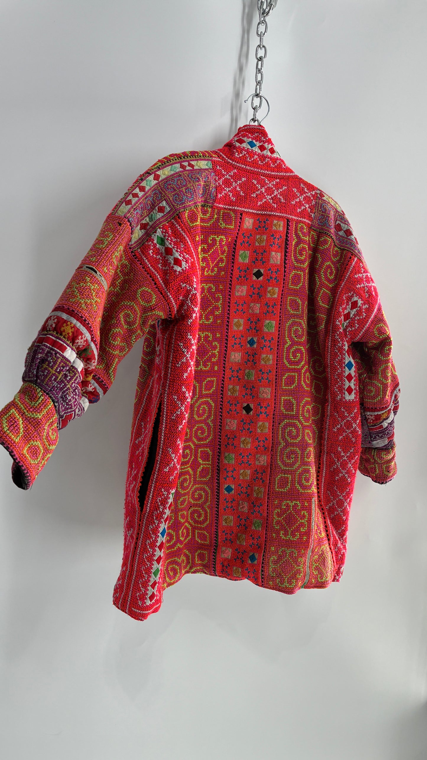 One Size Neon Pink Fully Embroidered and Quilted Reversible Puff Sleeve Coat (Large)