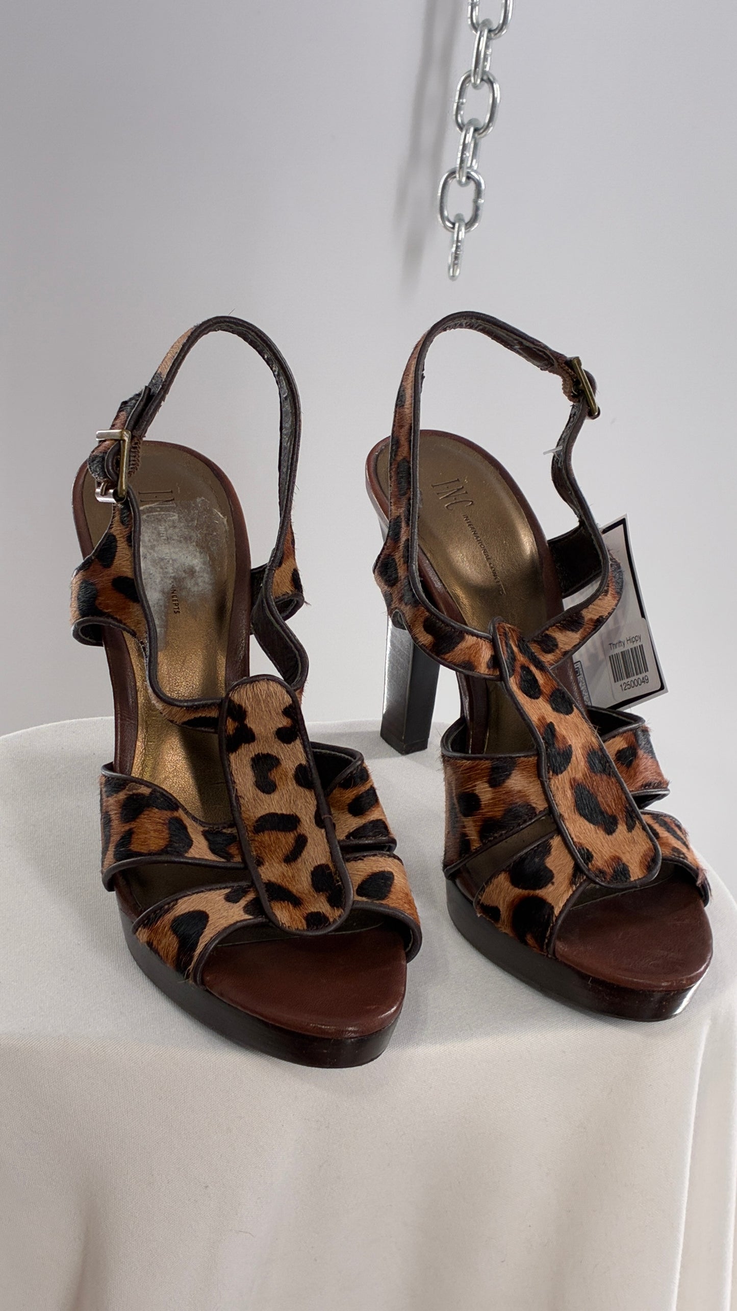 Vintage 1990s INC Cheetah Printed Hide Strappy Heels with Wooden Heel (7)