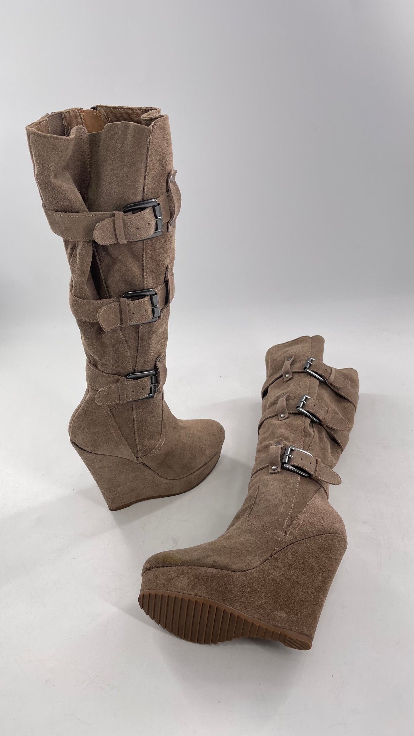 Vintage Bakers Genuine Suede Leather Gray/Tan Wedge Platform Knee High Boots with Gun Metal Buckles (6)