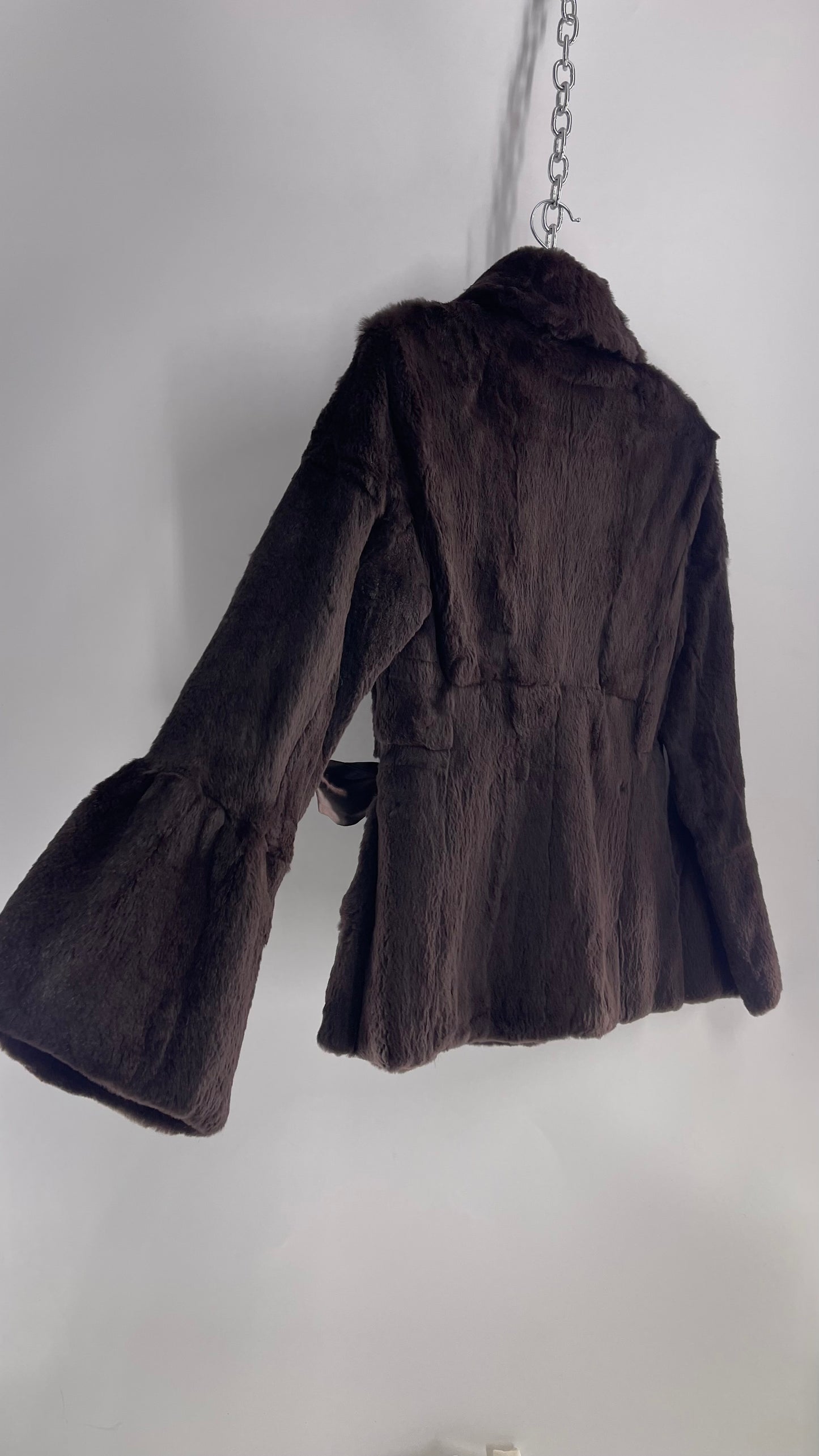 Deadstock Vintage Brown Fur Jacket with Lapels and Bell Sleeves (Small)