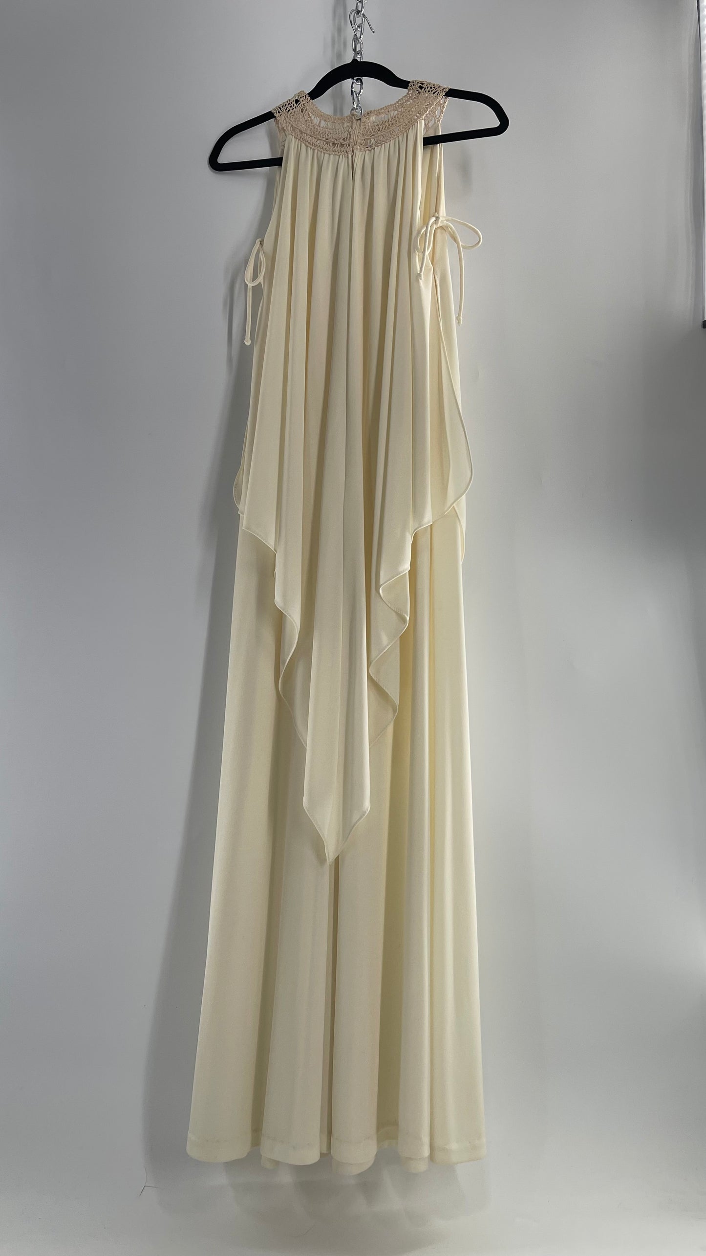 Vintage 1970s Off White Hand Made Goddess Gown with Draping Details, Tie Underarm, Pleated Body and Crochet/Macrame Neckline Detail (XS/S)