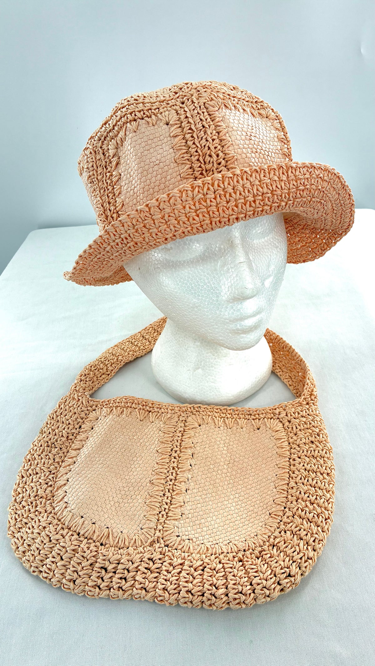 Vintage LIZ CLAIBORNE Natural Woven Shoulder Bag With Textured Border and Matching Sun Hat