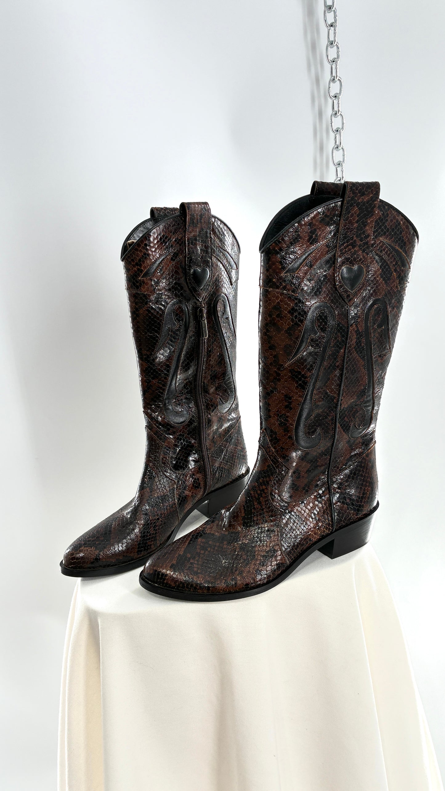 Vintage LABLANC Snakeskin Cowboy Boots with Hearts Made in Italy (36)