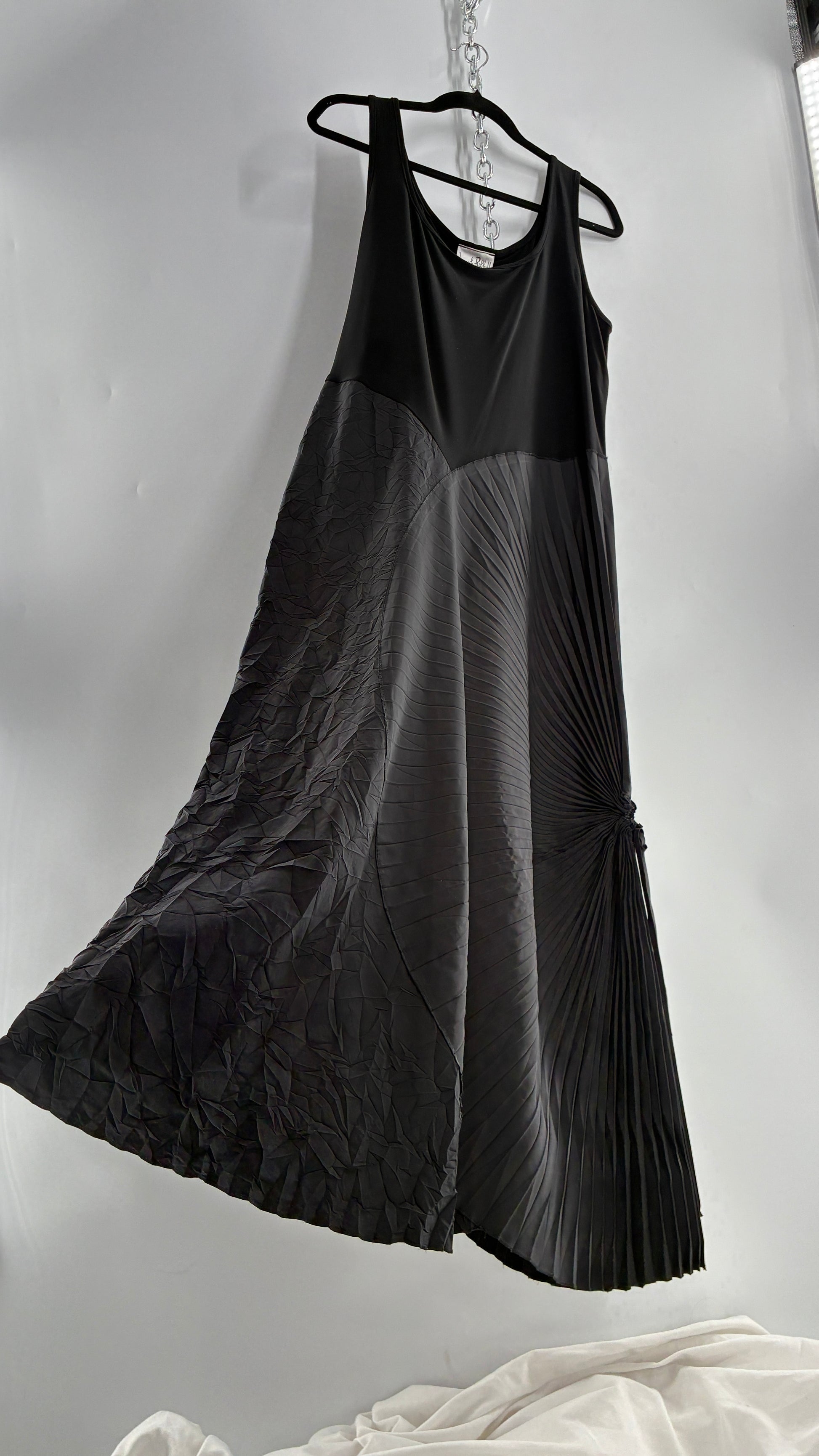 Vintage Joseph Ribkoff Black Asymmetric Pleated and Crimped Maxi Dress (14) Vintage Joseph Ribkoff Black Asymmetric Pleated and Crimped Maxi Dress (14)